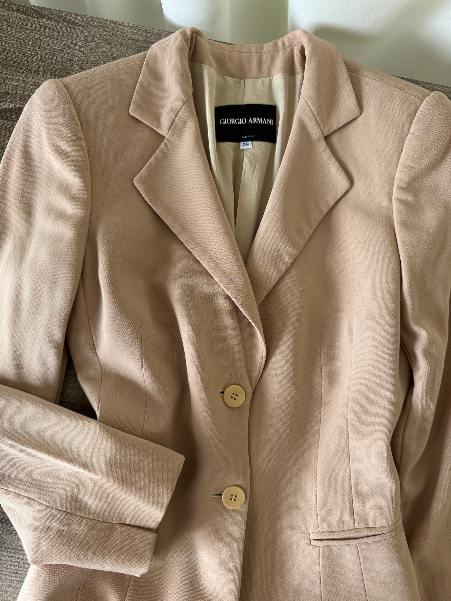 Sacou luxury GIORGIO ARMANI  din stofă de lână fină, cambrat 
(Mărimea XS/S)