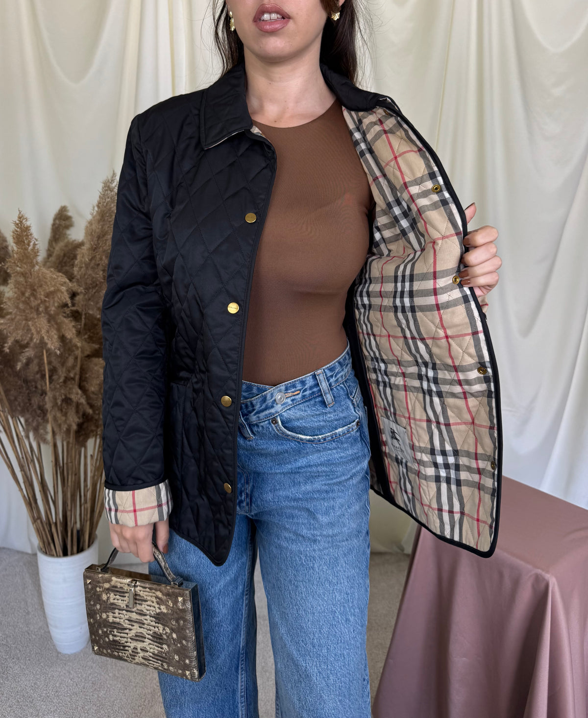 Jacheta premium BURBERRY, închidere cu capse inscripționate, căptușeală cu print ( mărimea S/M- M)