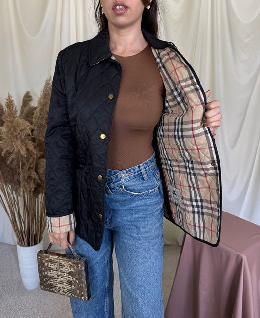 Jacheta premium BURBERRY, închidere cu capse inscripționate, căptușeală cu print ( mărimea S/M- M)