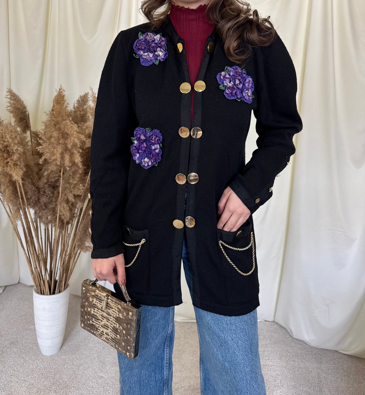 Cardigan vintage din 100% Lana, nasturi aurii + aplicații tip floare, (M)