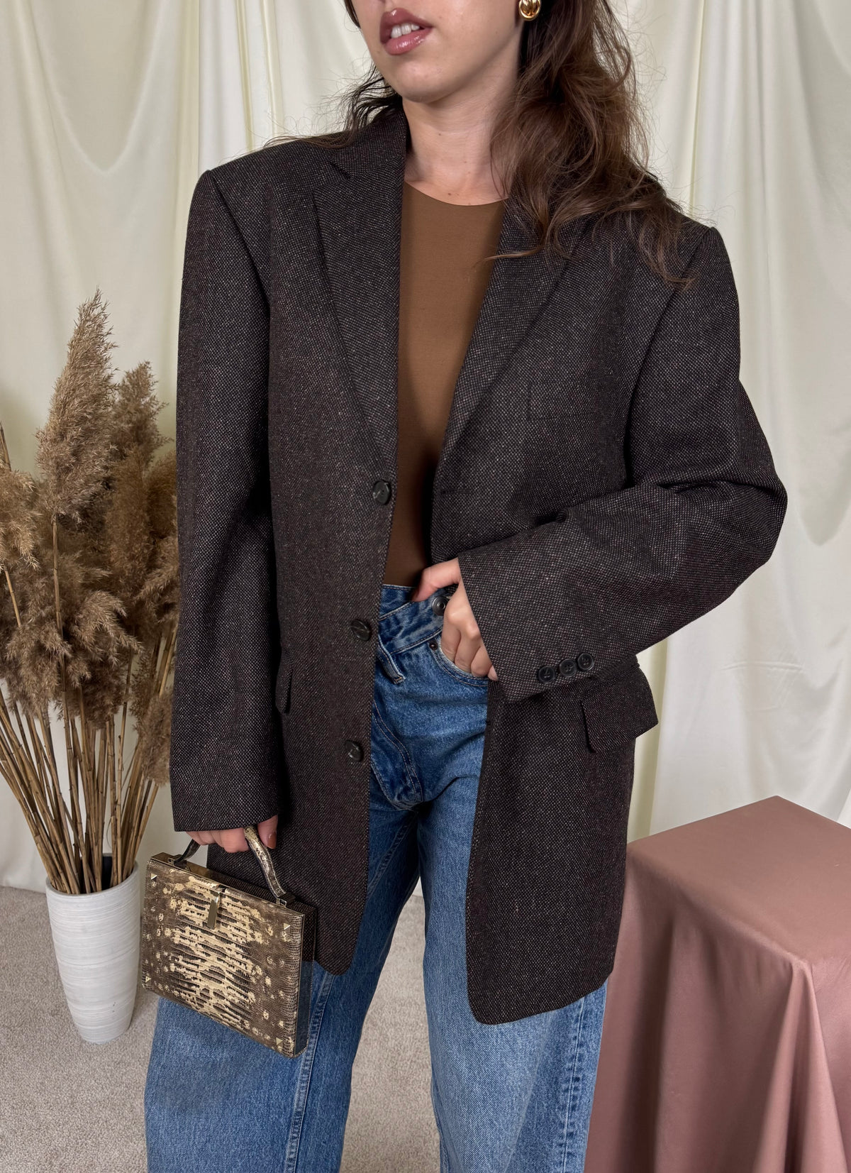 Back in stock! Sacou vintage în croi bărbătesc din stofă de lână și mătase naturala  ( mărimea L)
