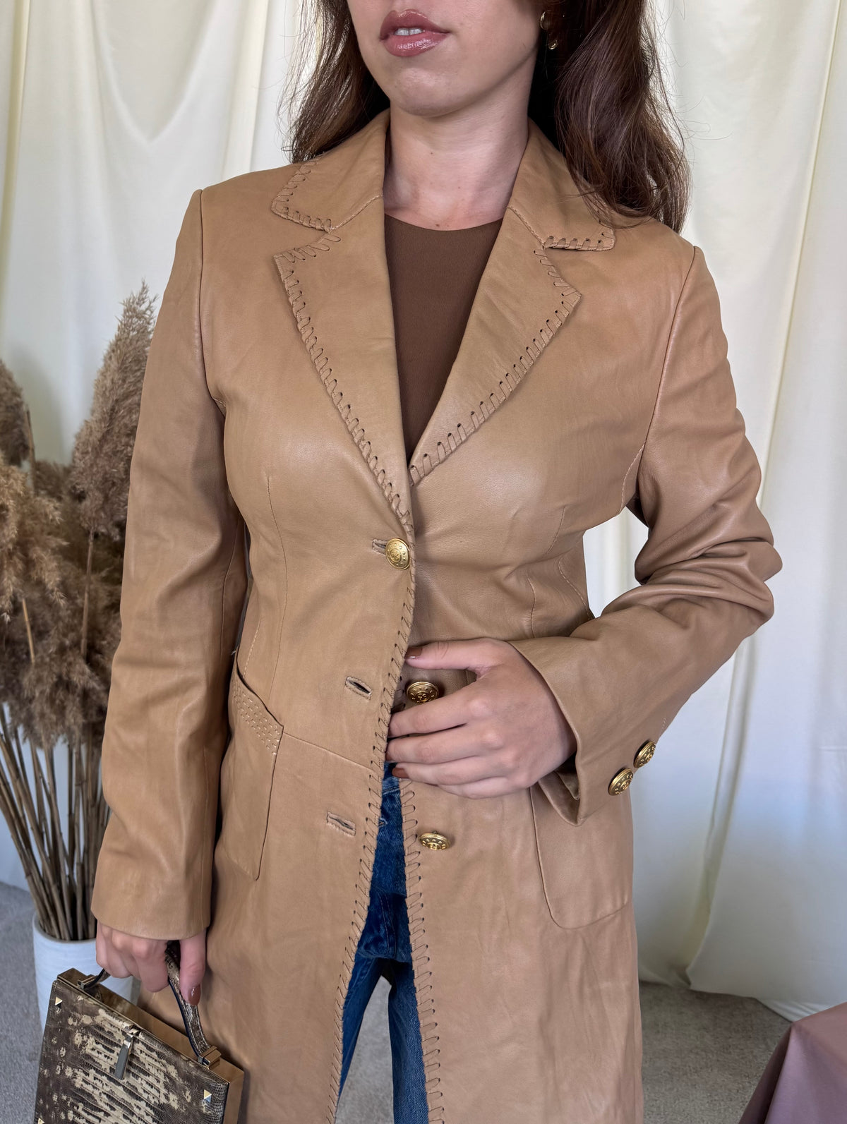 Pardesiu vintage premium ELEGANCE Paris din 100% piele naturală fină tip mănușă cu nasturi metalici inscripționați ( mărimea S/M)