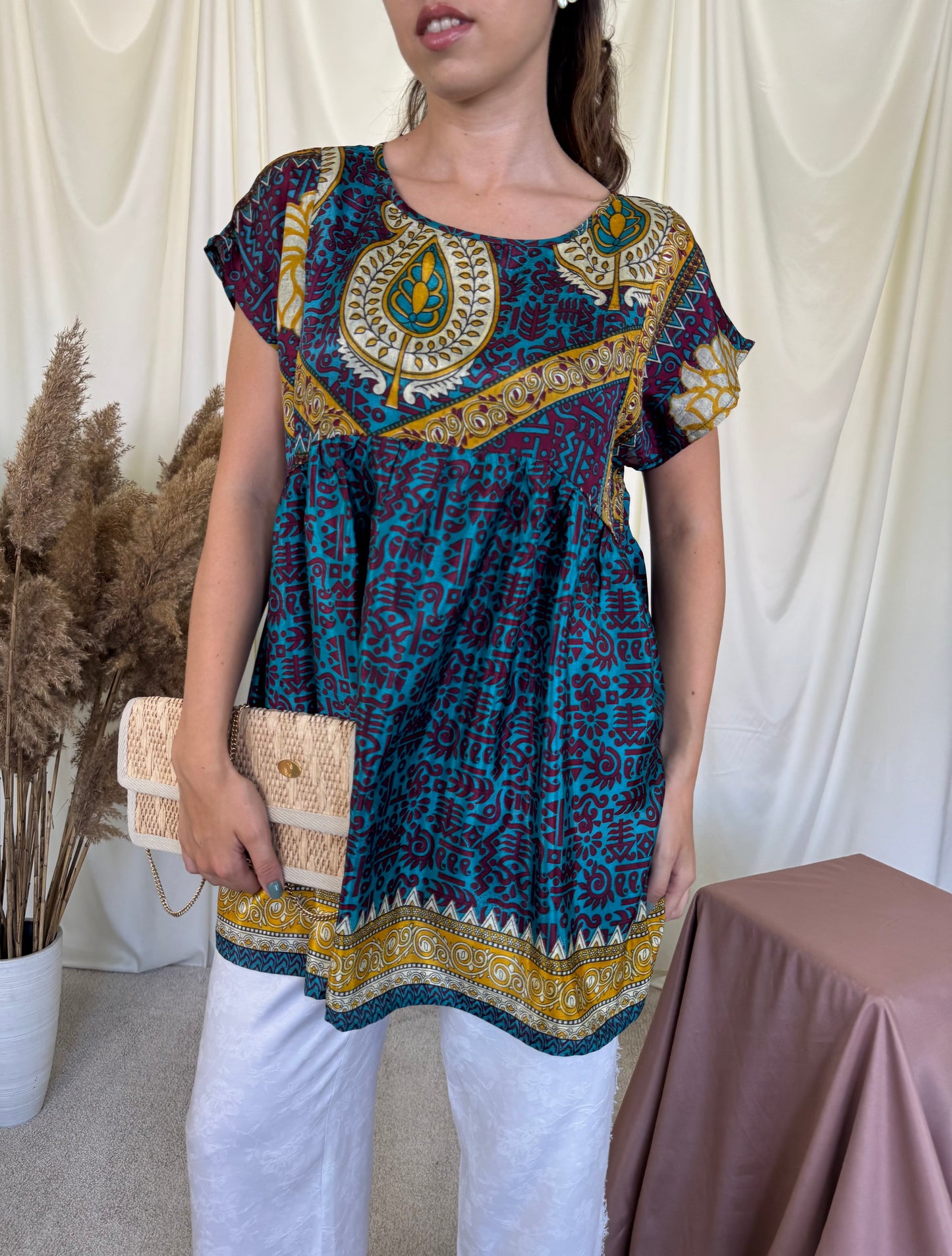 Bluză din 100% mătase naturela în stil indian, croi amplu ( marime universală -100 bust)