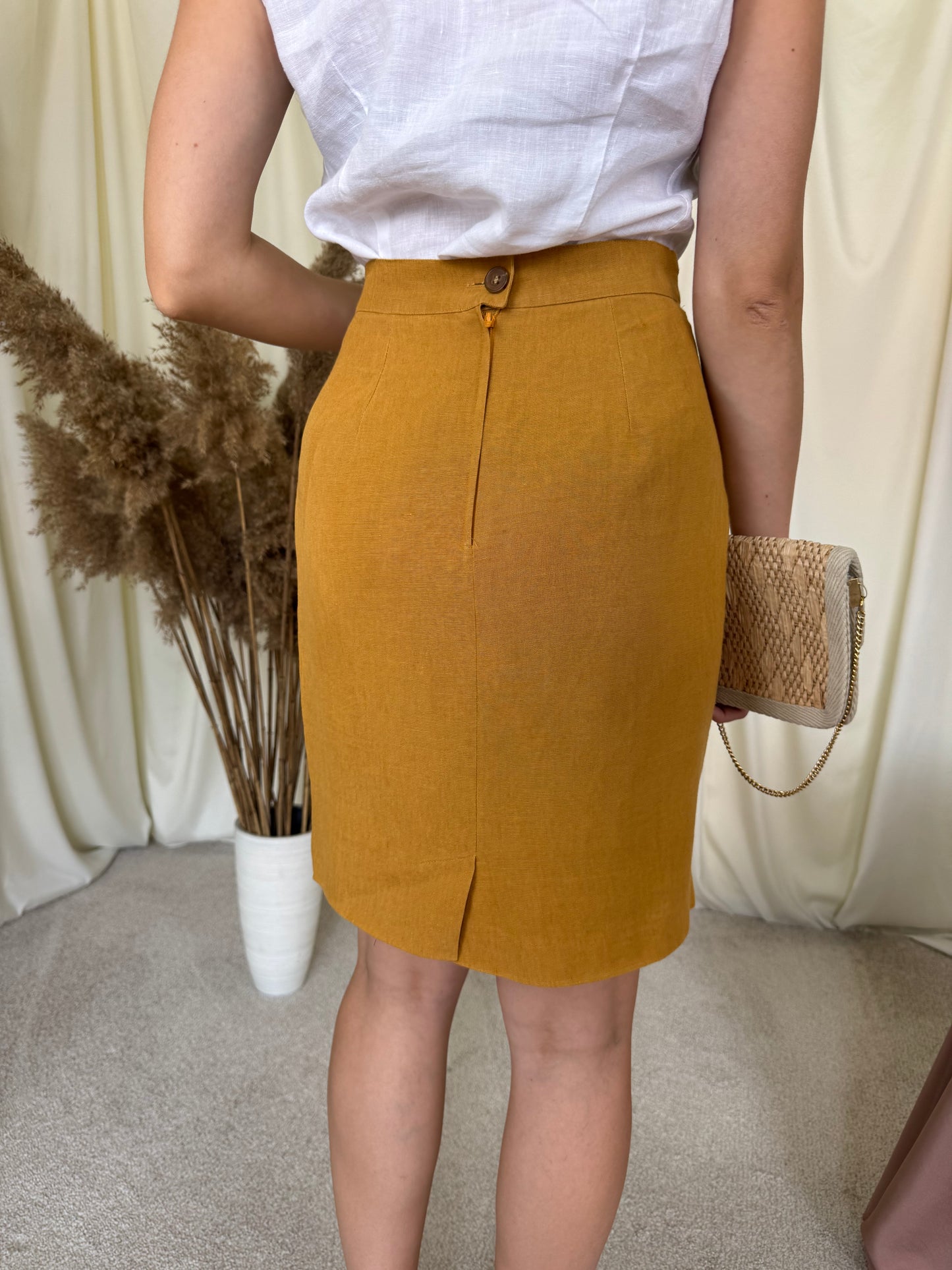 Fusta MAX MARA din 100% in cu talie înaltă marcata ( mărimea XS-S)