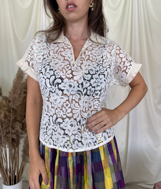 Tricou - bluză vintage din dantelă de bumbac, custom made ( mărimea S-M)