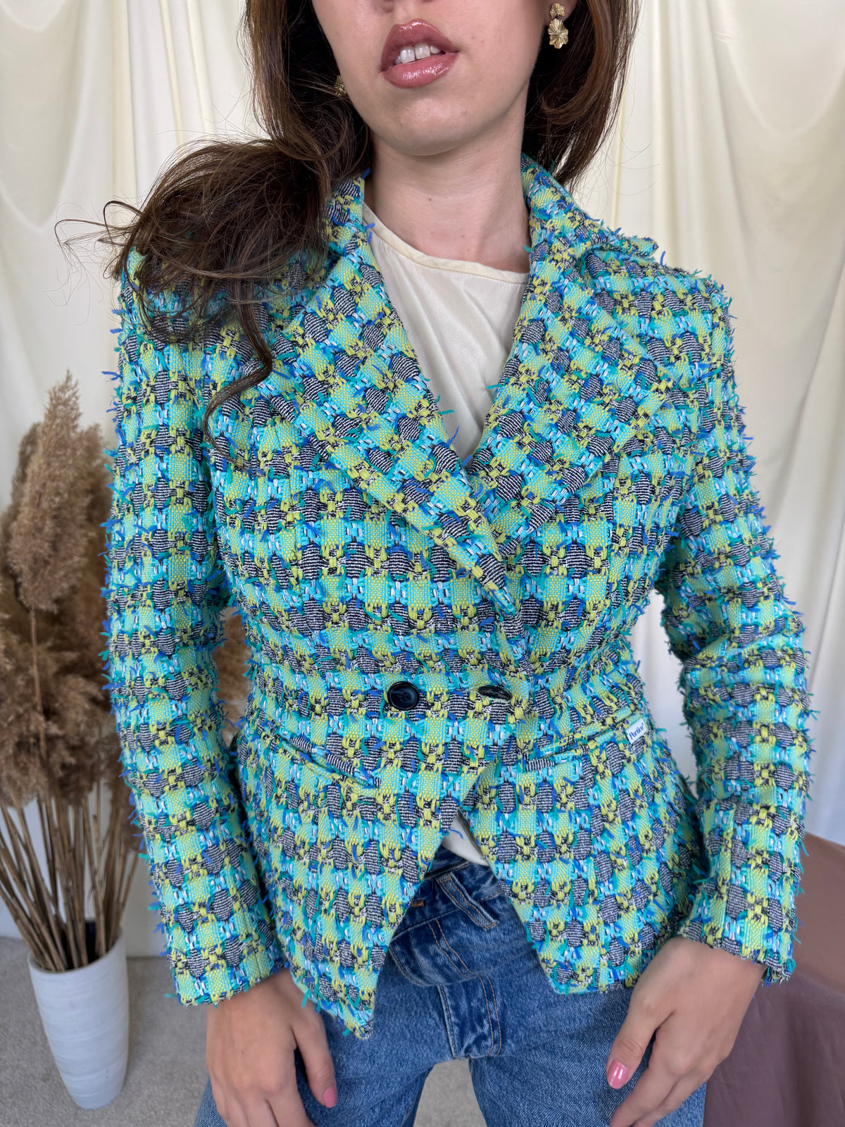 Sacou tip tweed din 100% lână cu umeri marcați, talie cambrata și print carou verde-albastru ( mărimea S)