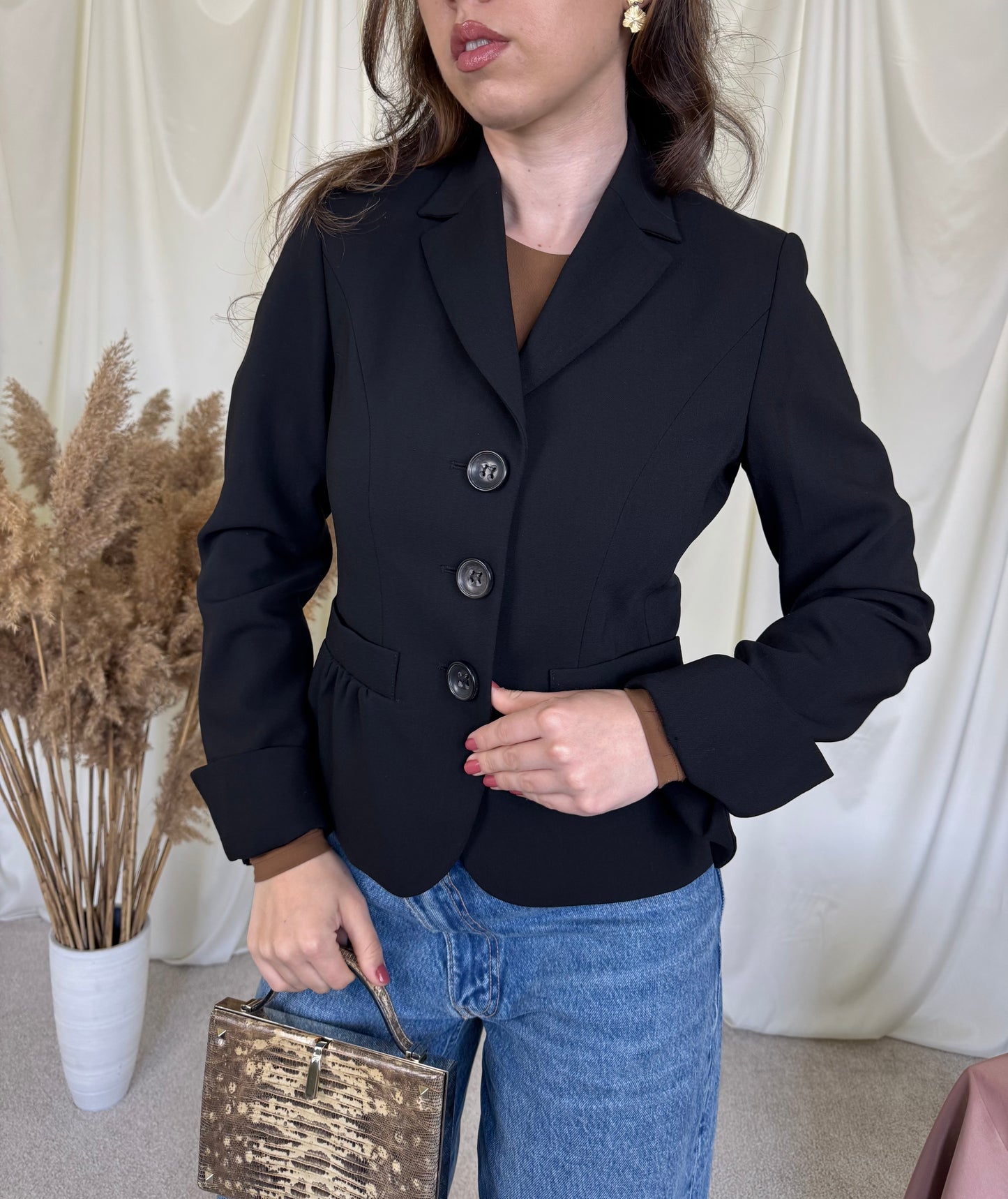 Sacou premium RIANI din lana cu talie cambrata 
(Mărimea 34/XS)