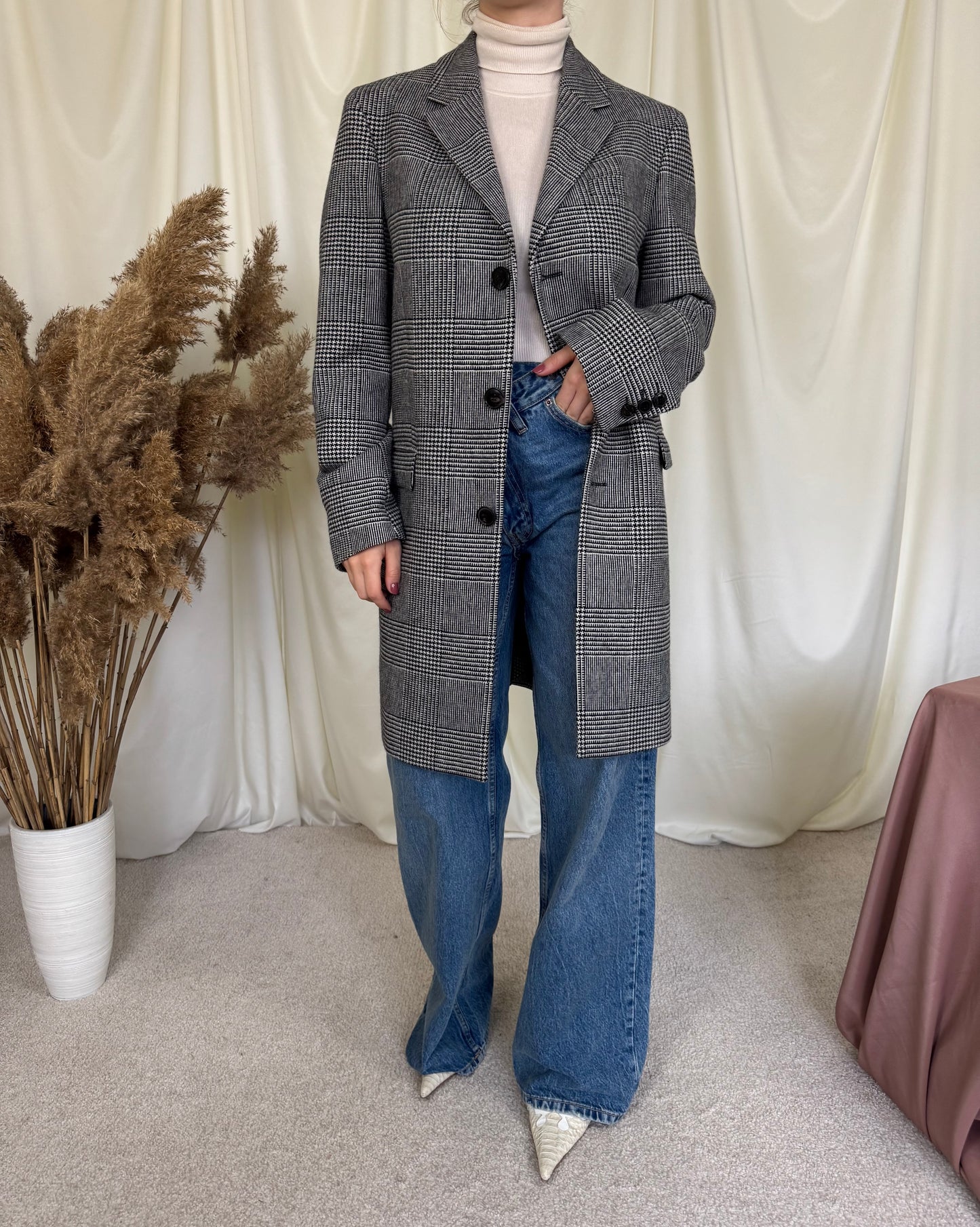 Palton DKNY din lână mărimea M