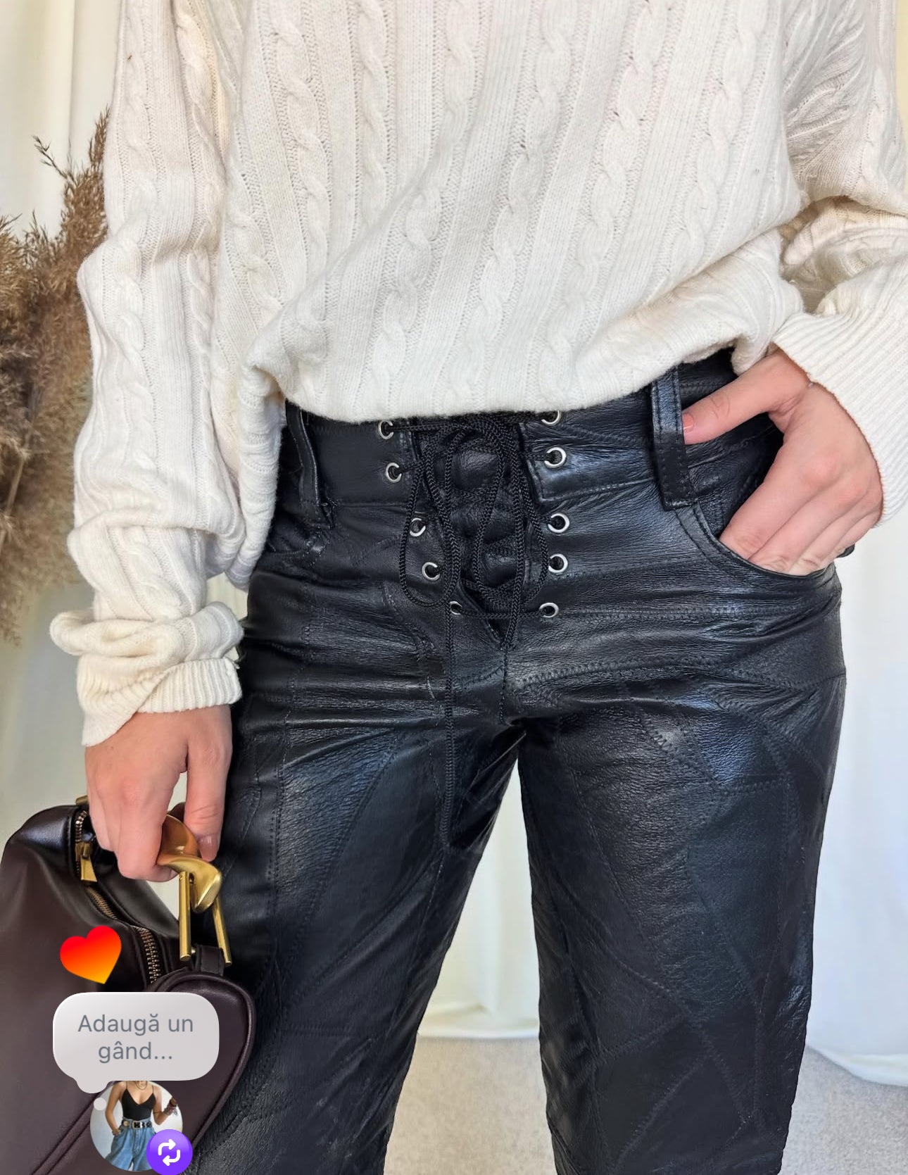 Pantaloni vintage piele naturală( mărimea XS-S)