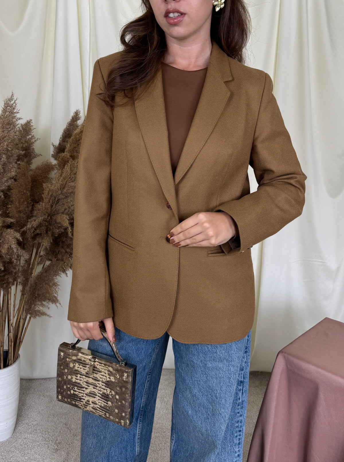 Sacou vintage superb din stofă de 100% lână calitativă ( mărimea S/M)