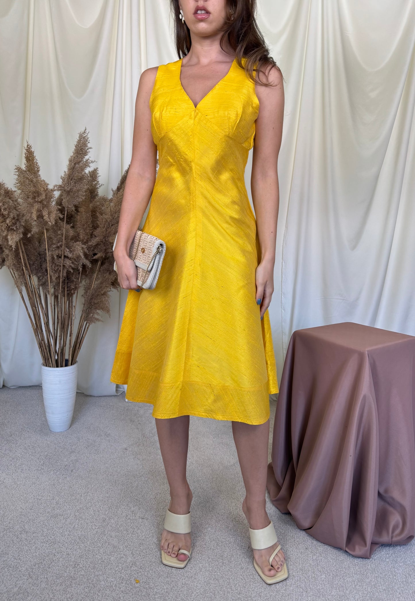 Rochie custom made, produs unicat din 100% mătase naturală, galben gold ( mărimea S)