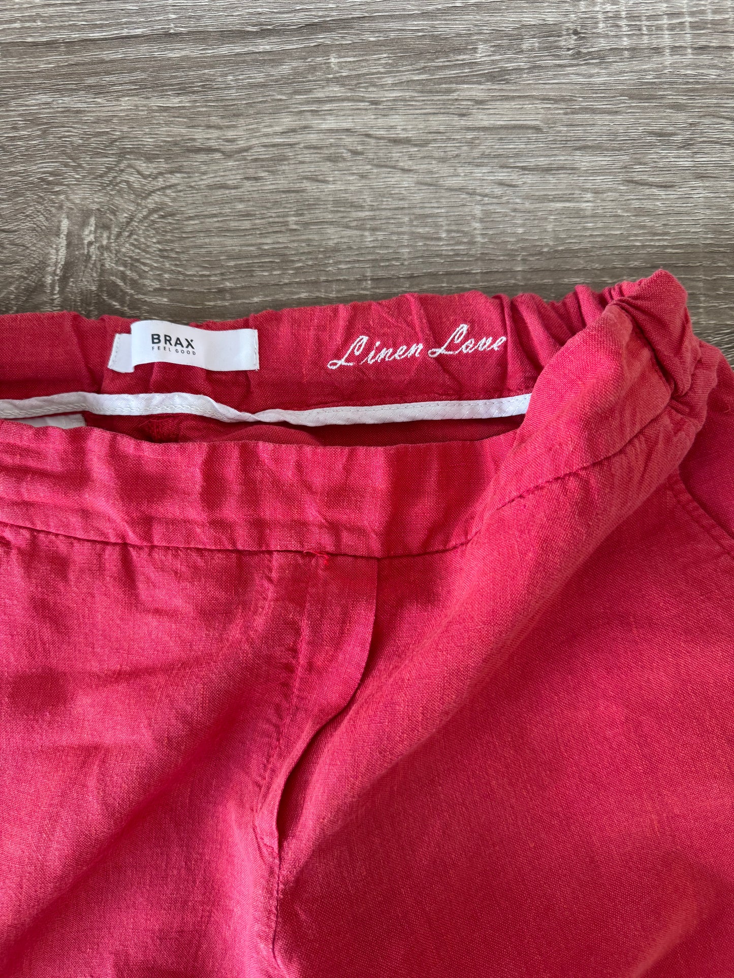 Pantalon BRAX din 100% in cu talie elastică 
(Mărimea S/M)