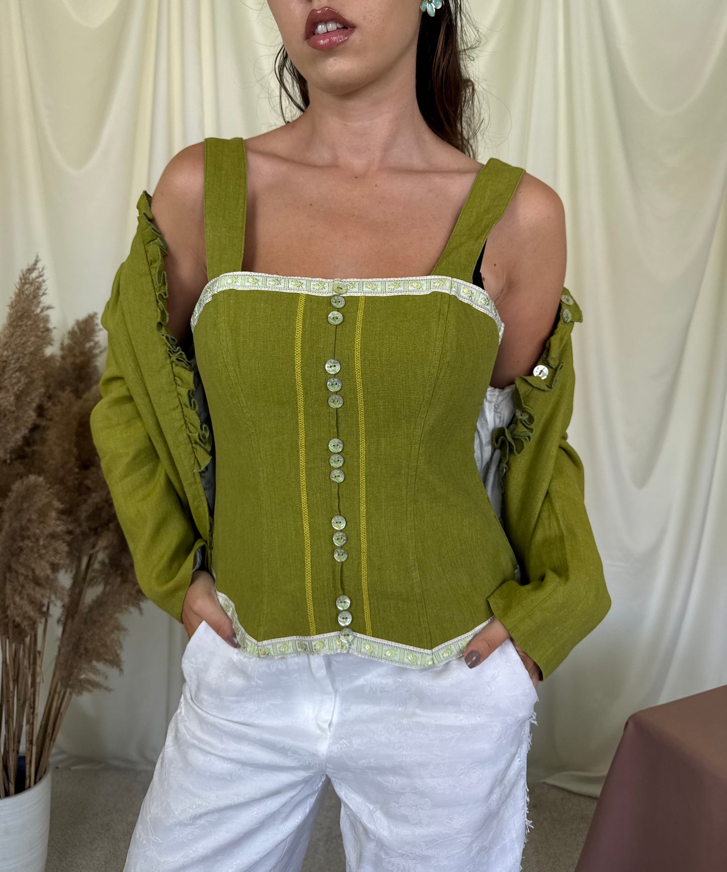Set premium SPORTALM din 100% in : sacou + top cu nasturi din perla 
(Mărimea S)