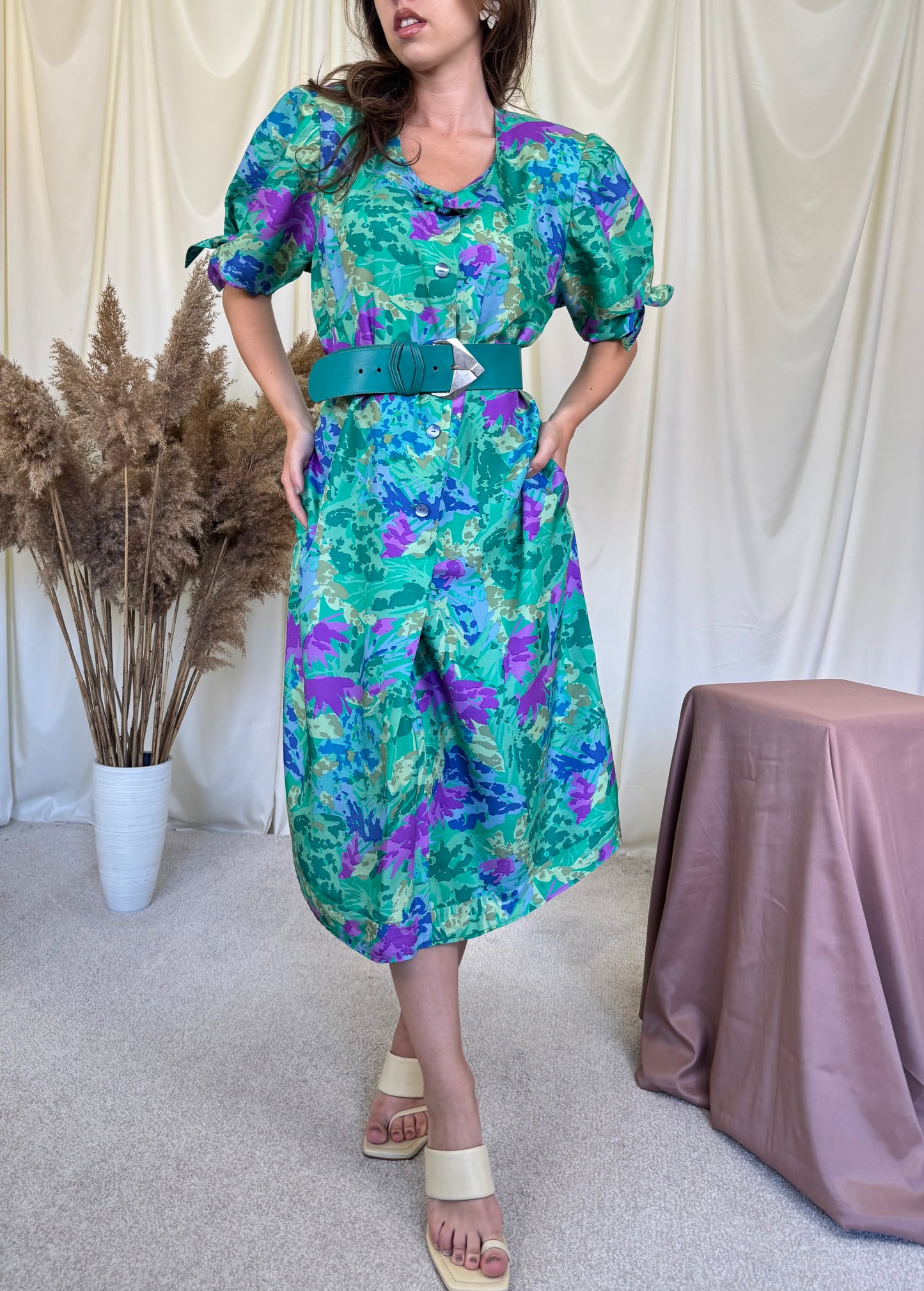 Rochie vintage din 100% matase naturala 
(Mărimea XL)