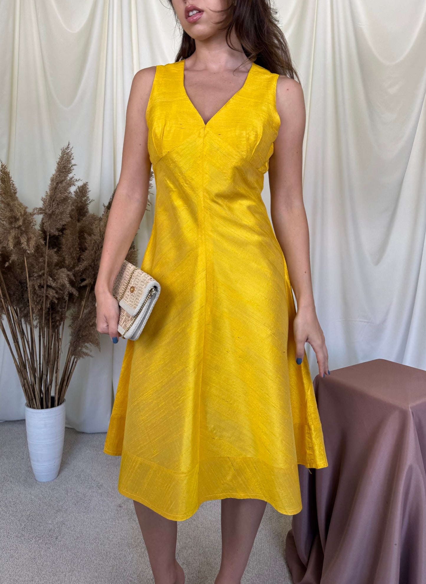 Rochie custom made, produs unicat din 100% mătase naturală, galben gold ( mărimea S)