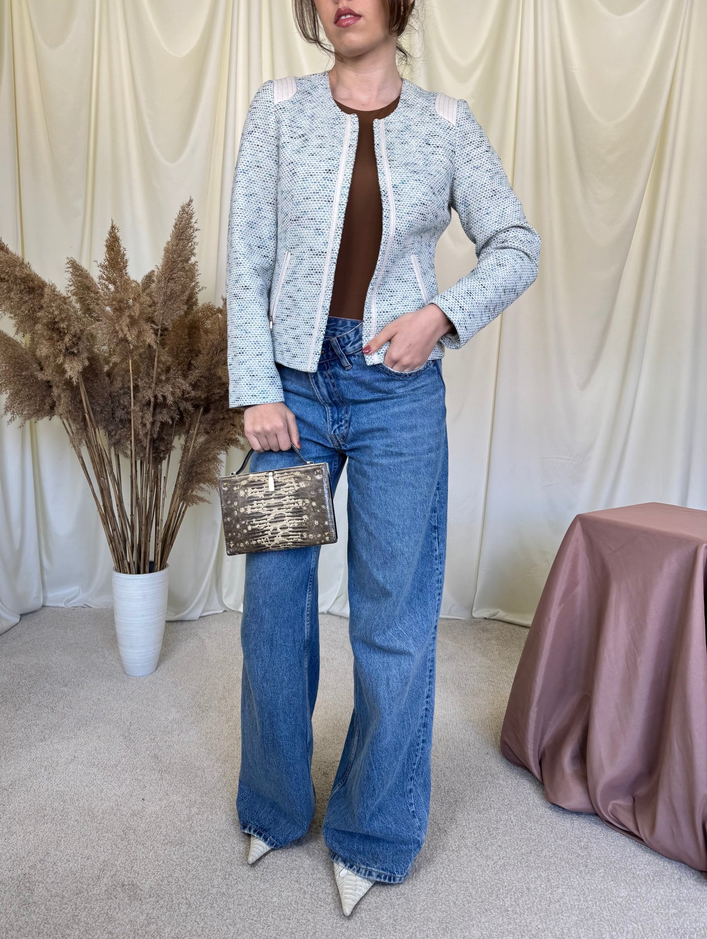 Jacheta din tweed tip boucle 
(Mărimea XS/S)