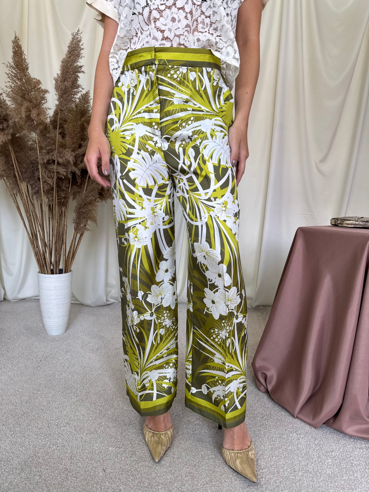Pantalon MAX MARA din 100% mătase naturală cu print și talie înaltă ( mărimea S-M )