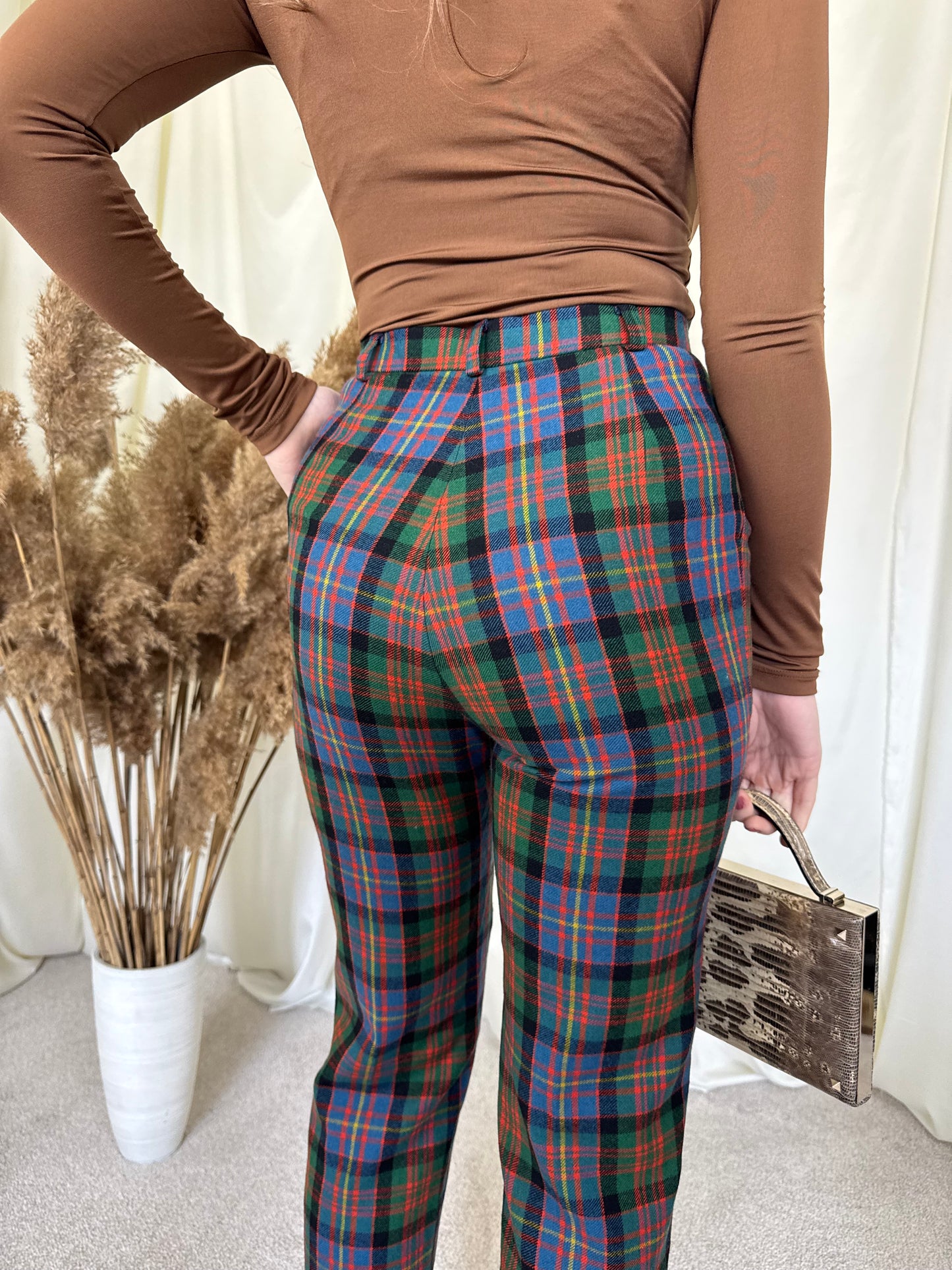 Pantalon vintage cu talie înaltă din lana cu print, (mărimea XS)