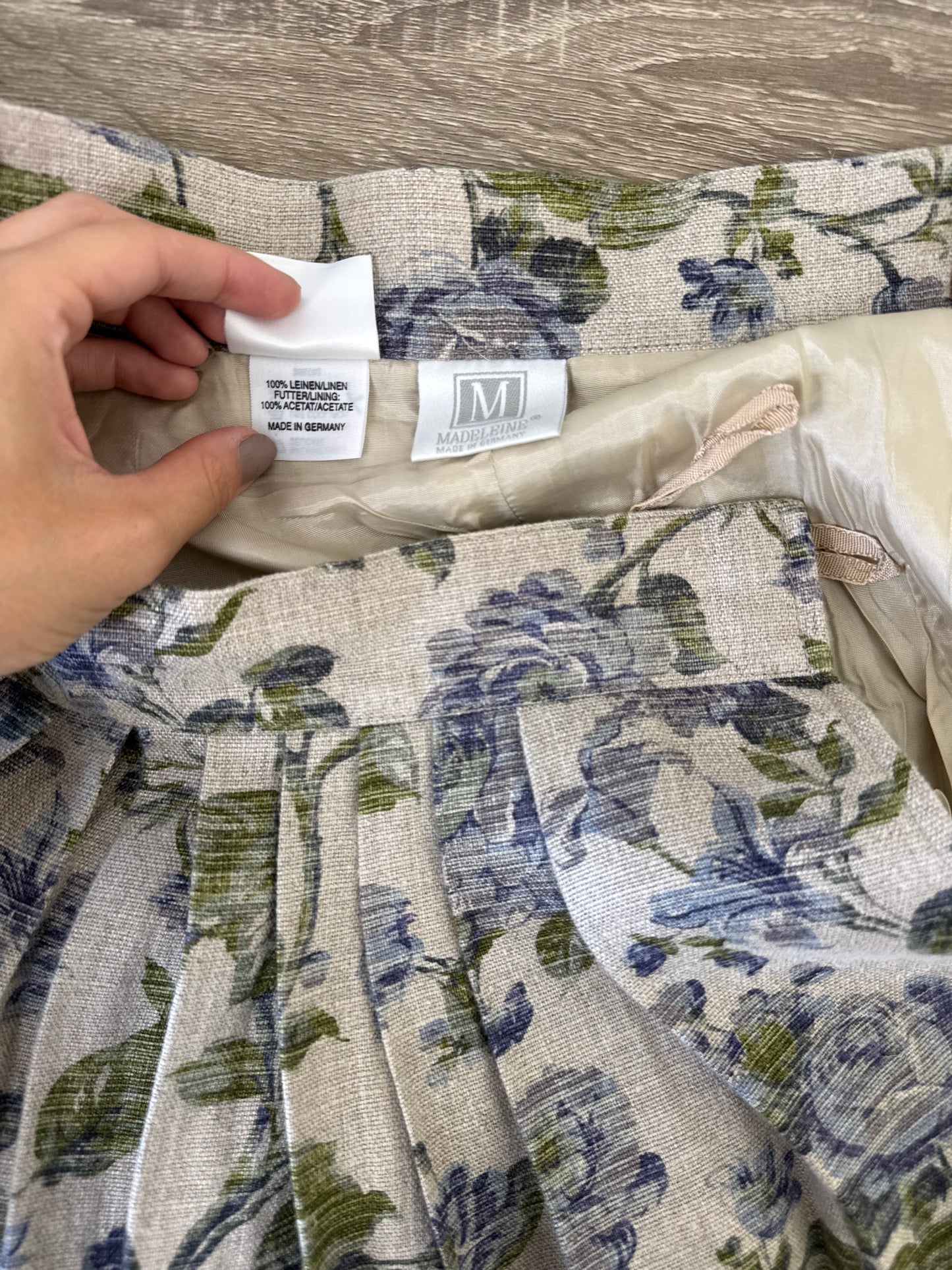 Fusta premium MADELEINE din 100% in cu talie marcata (Mărimea M)