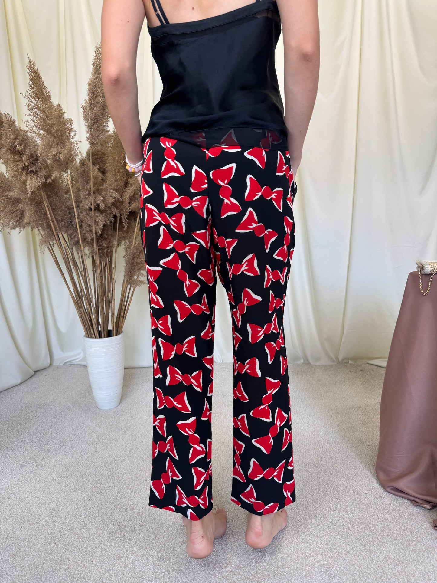 Pantaloni MOSCHINO BOUTIQUE din 100% mătase naturală cu print ( mărimea M)