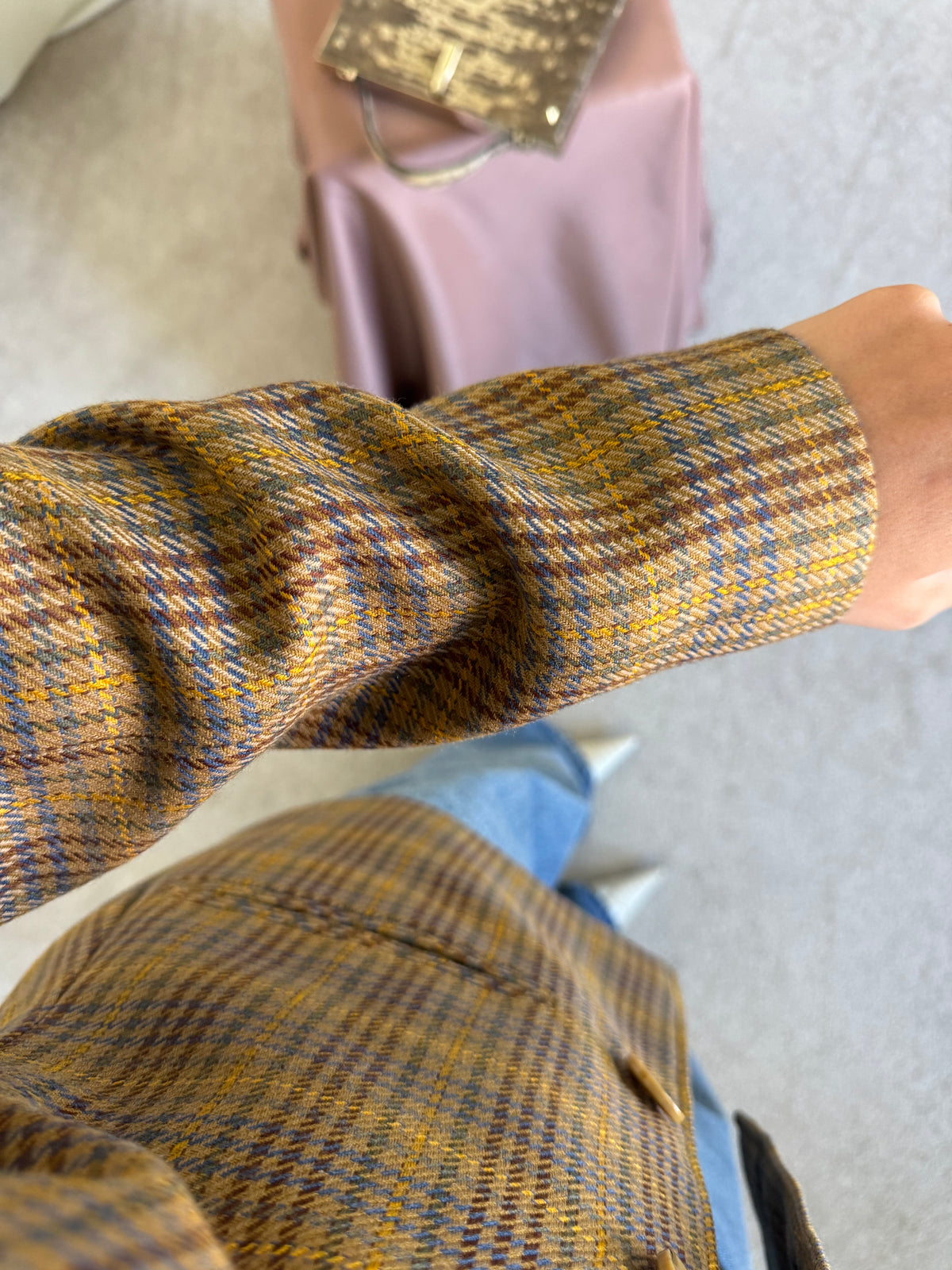 Sacou vintage cambrat din lână fină, carouri maro-crem ( mărimea xs/s)