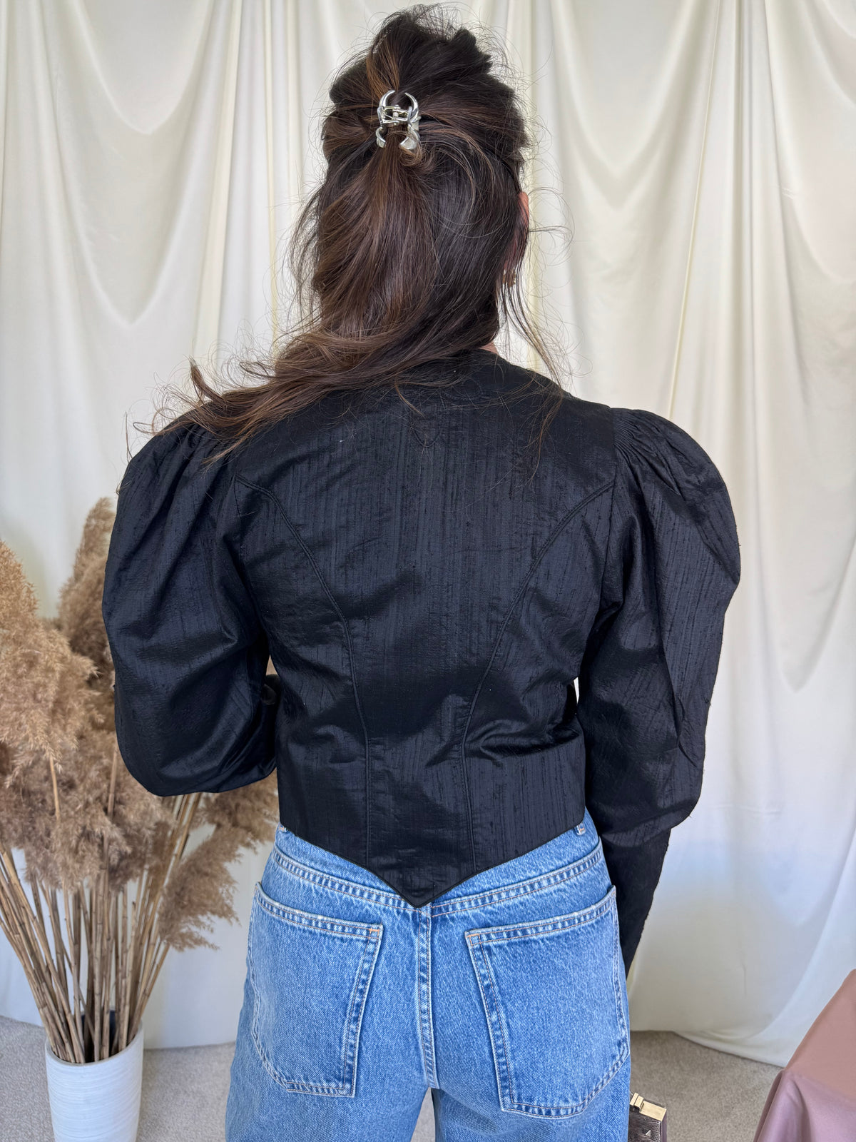 Sacou vintage din mătase naturală cu broderie superba( mărimea XS)