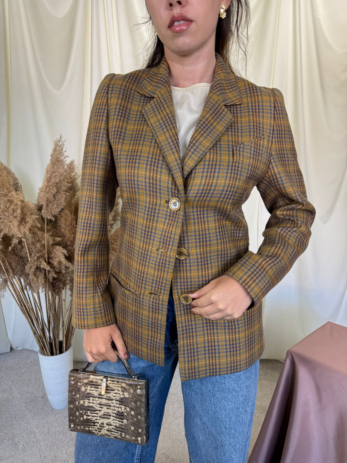 Sacou vintage cambrat din lână fină, carouri maro-crem ( mărimea xs/s)