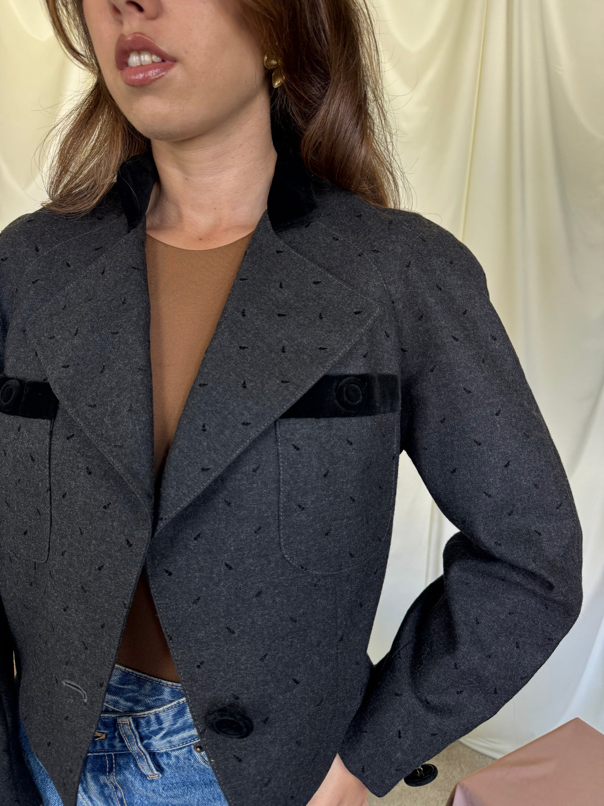 Sacou vintage tip jachetă din 100% lână cu print și detalii din catifea de bumbac ( mărimea M)