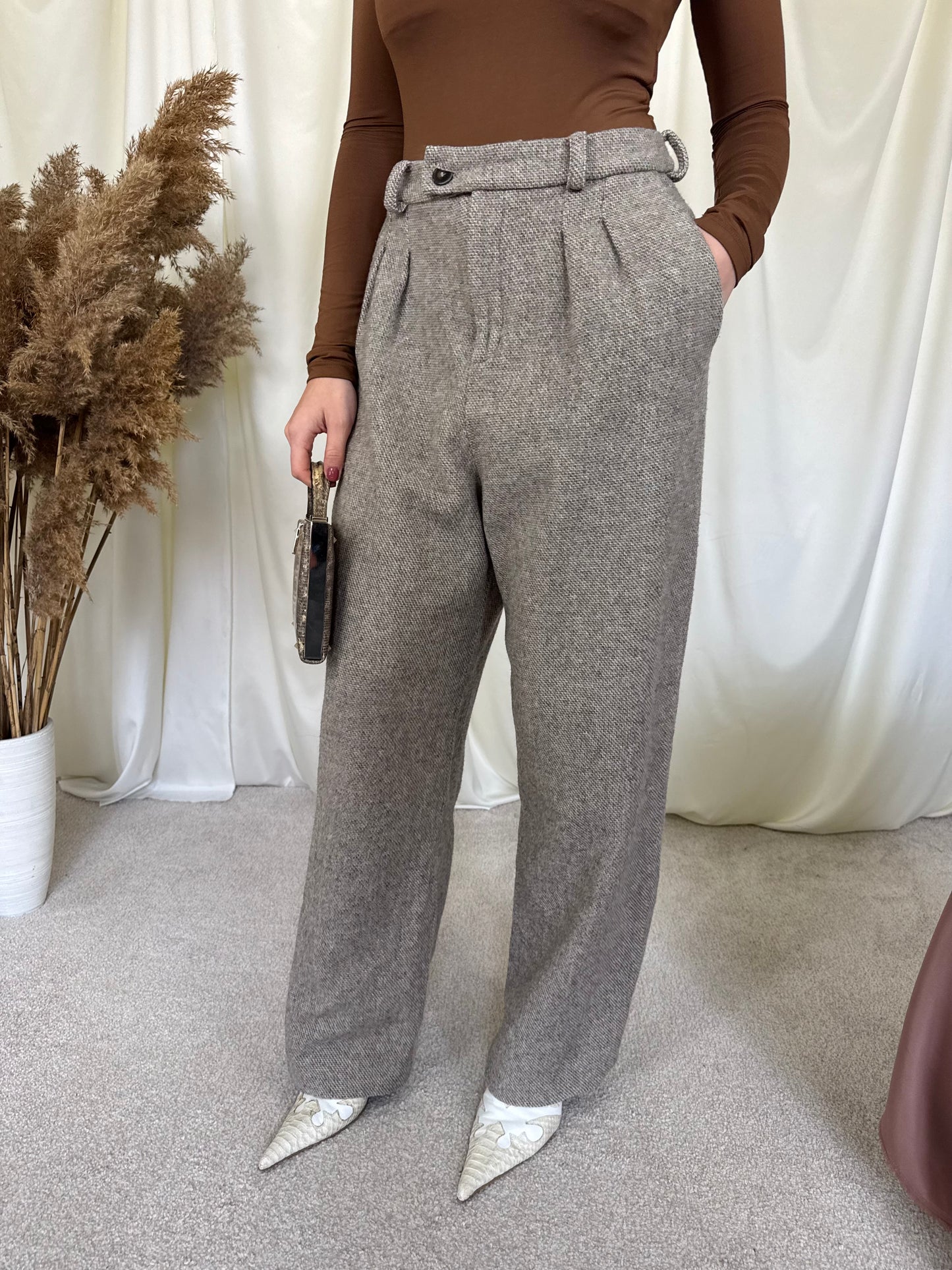 Pantalon din 100% lână bashparis cu talie înaltă, (mărimea L)