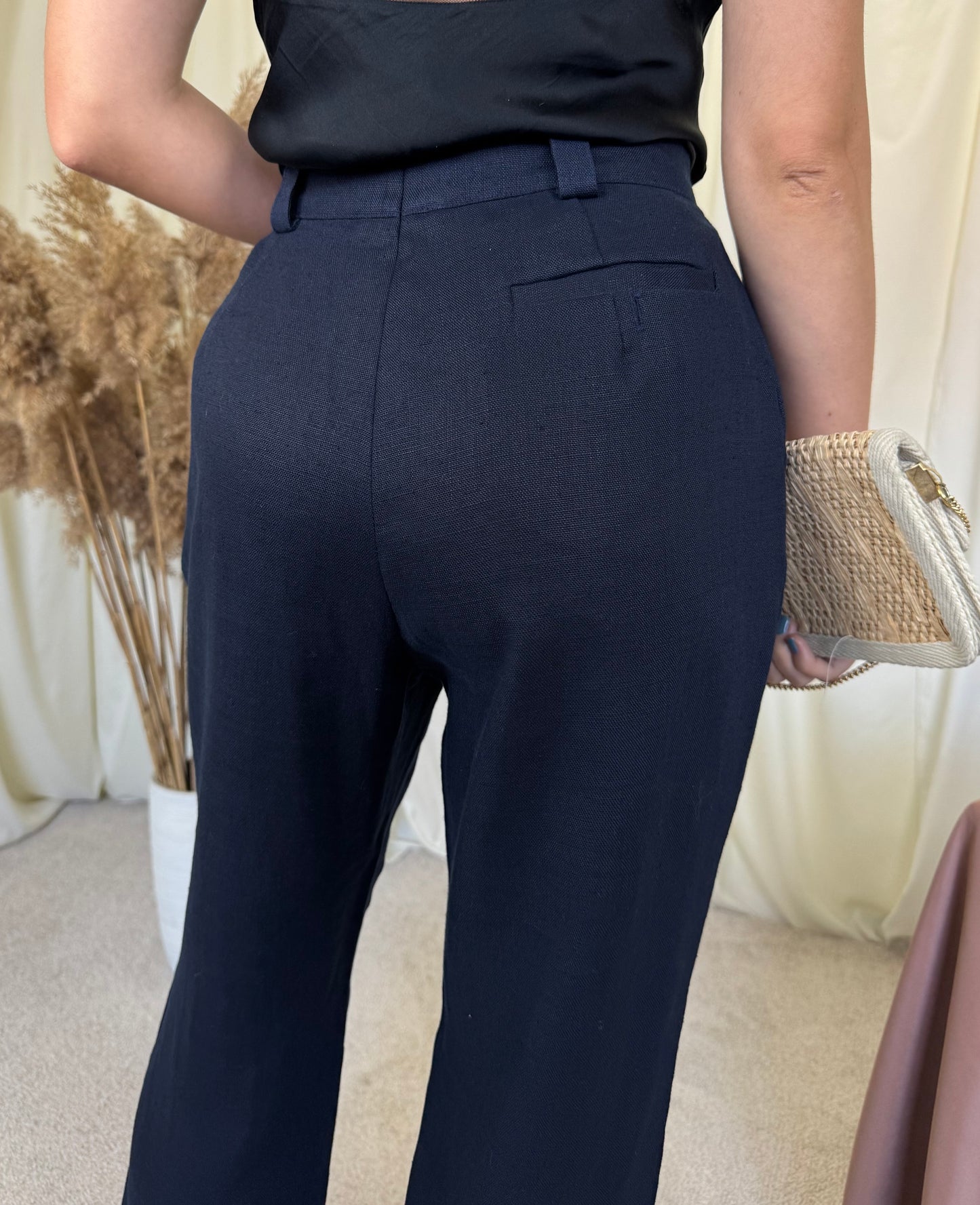 Pantalon vintage Brigitte din 100% in cu talie super înaltă, in structurat extrem de calitativ( mărimea M)