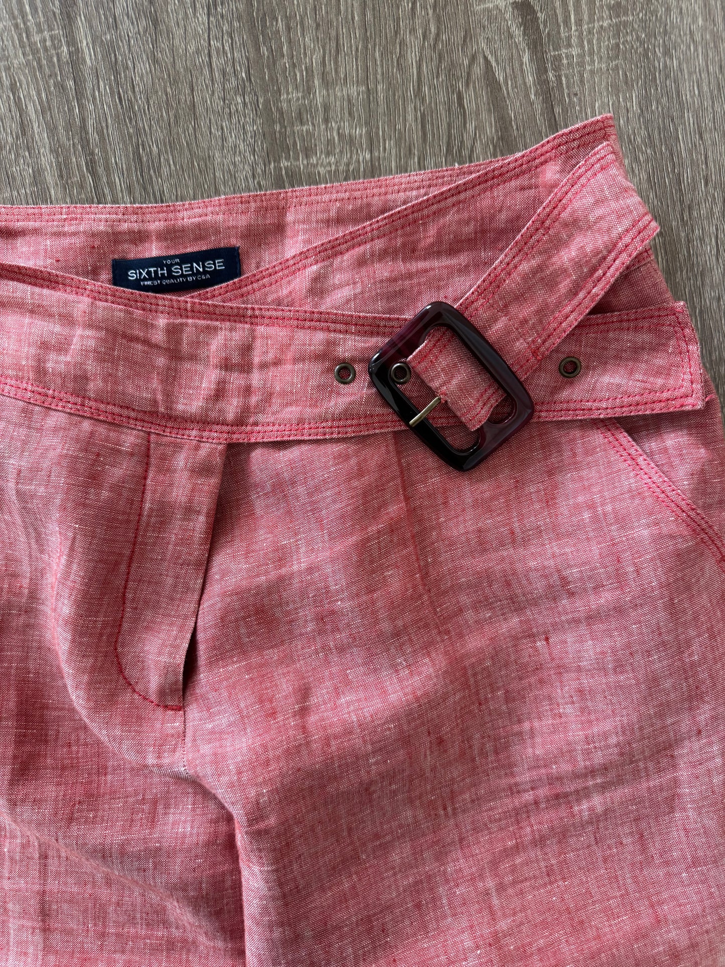 Pantalon de vară din 100% in cu centura pentru ajustare
(Mărimea L) -84 cm talie