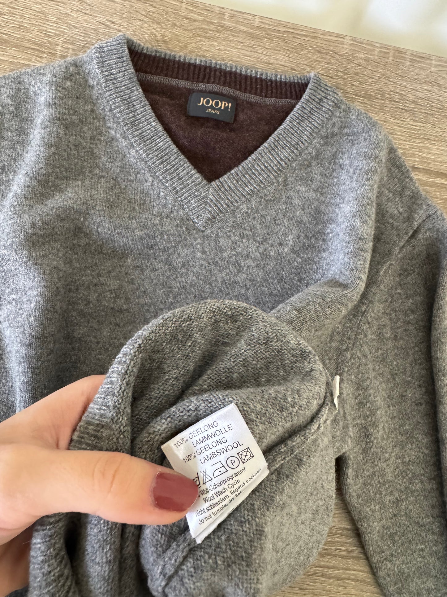 Pulover JOOP din 100% lână extra fină și premium ( M)