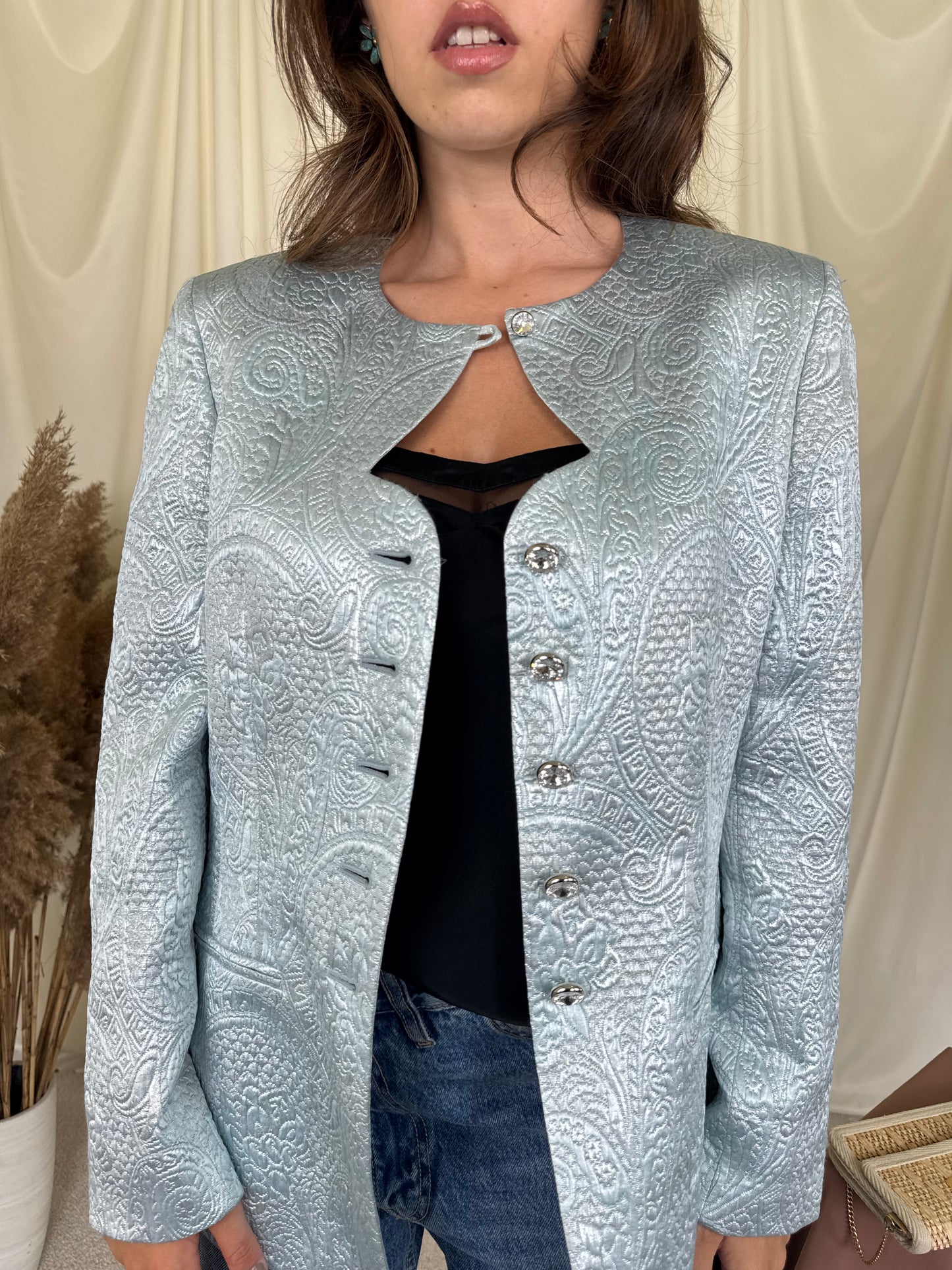 Sacou vintage ESCADA rarisim cu nasturi tip bijuterie din lana și mătase 
(Mărimea M)