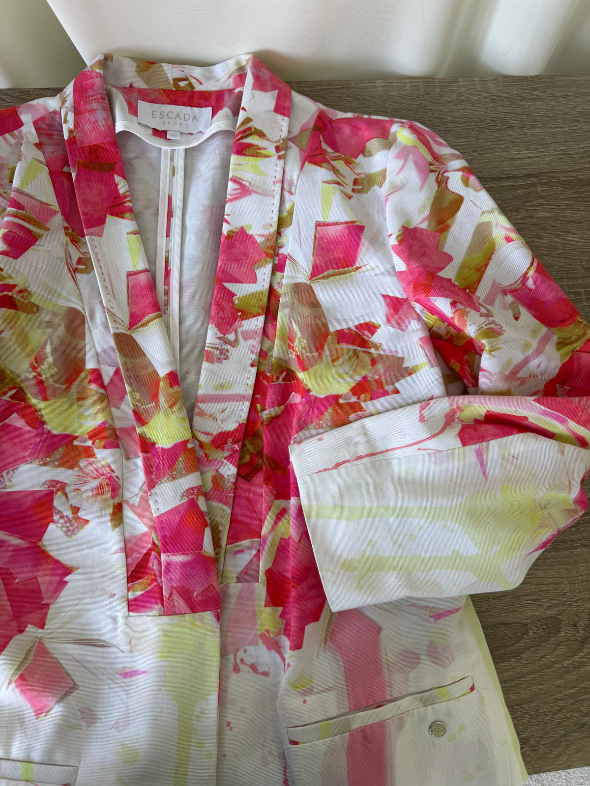Sacou-jacheta premium Escada din 100% bumbac cu print superb ( mărimea M/L)