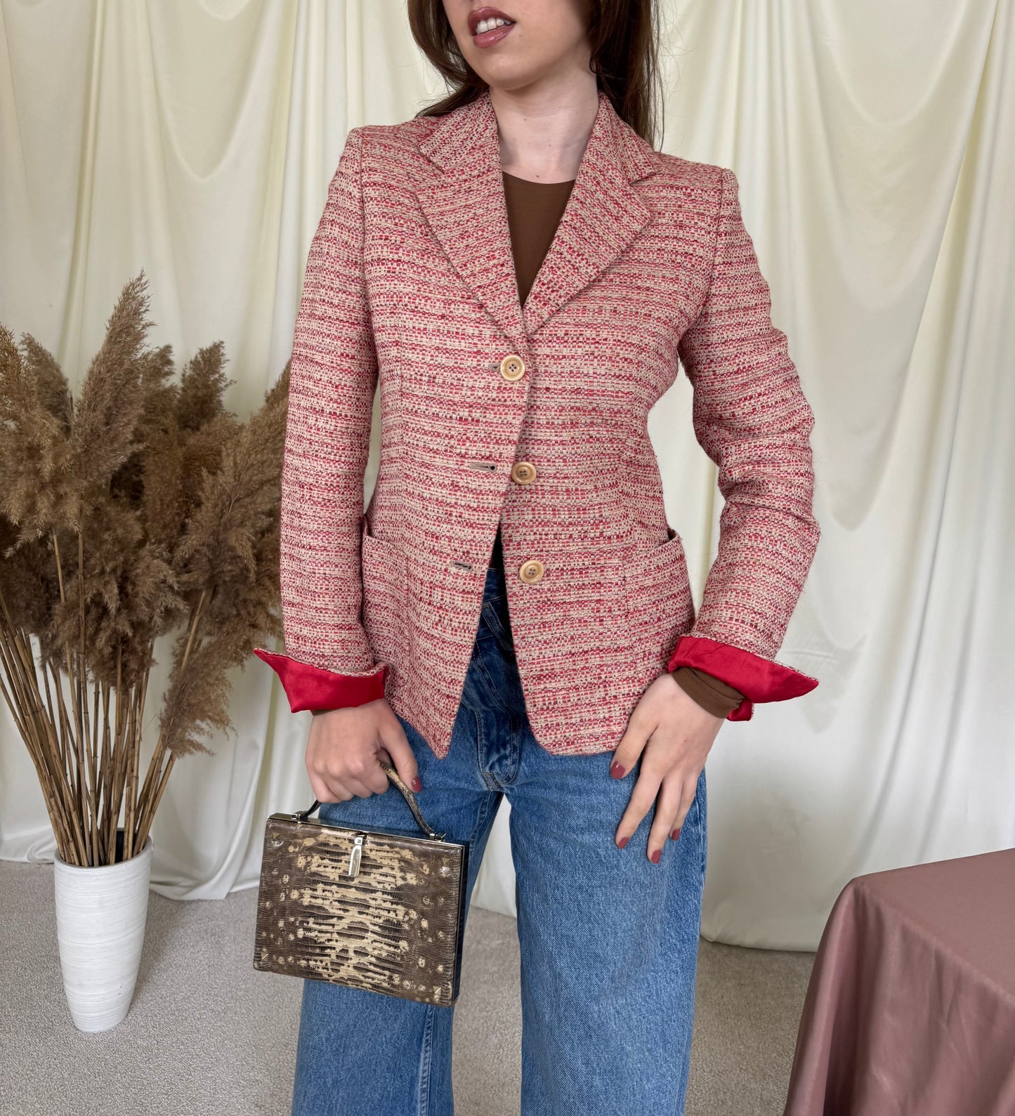 BACK IN STOCK. Sacou MAX MARA din tweed cu detalii din mătase naturală 
(Mărimea S/M)