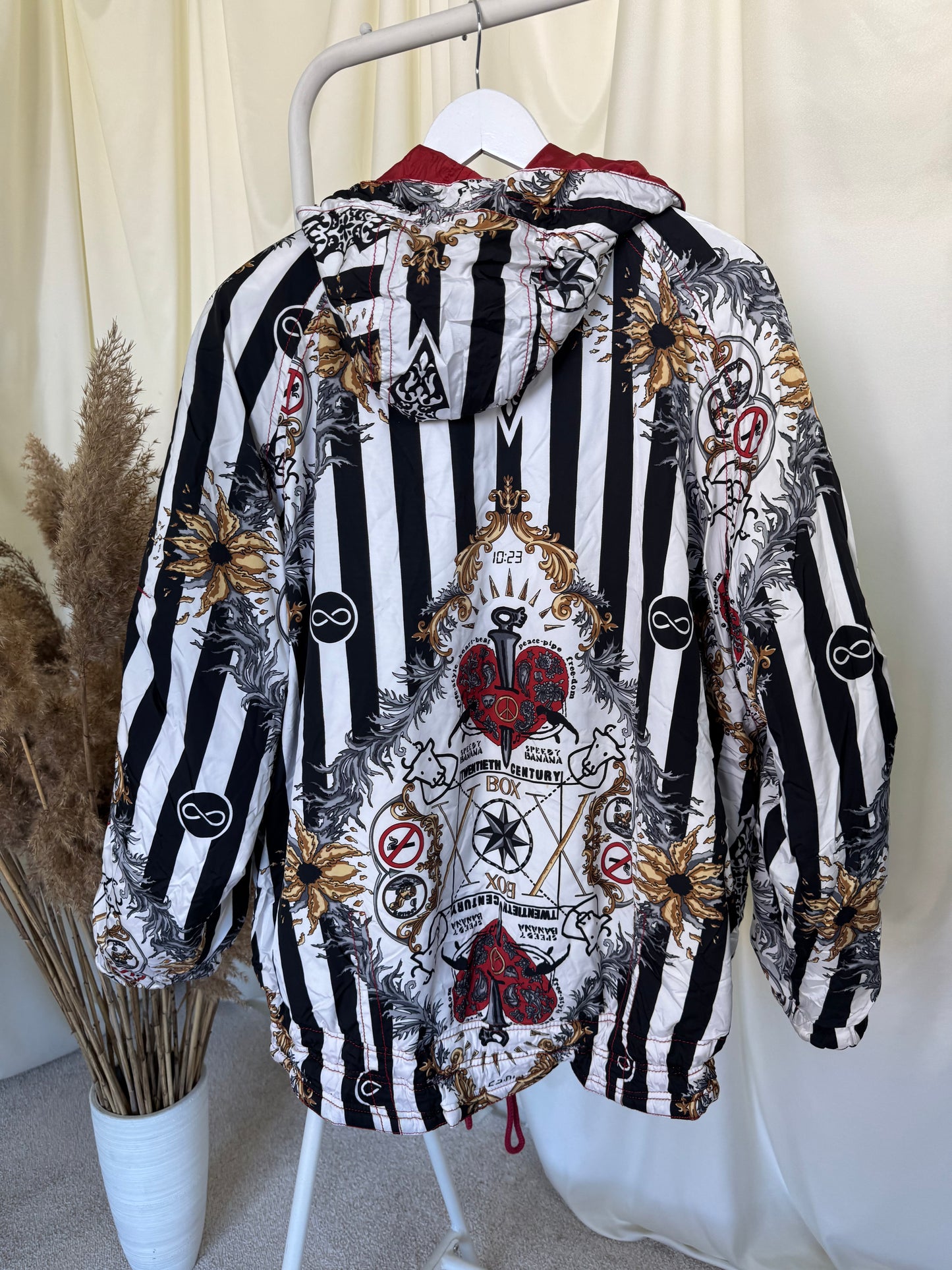 Geaca vintage print cool- reversibilă ( mărimea L)