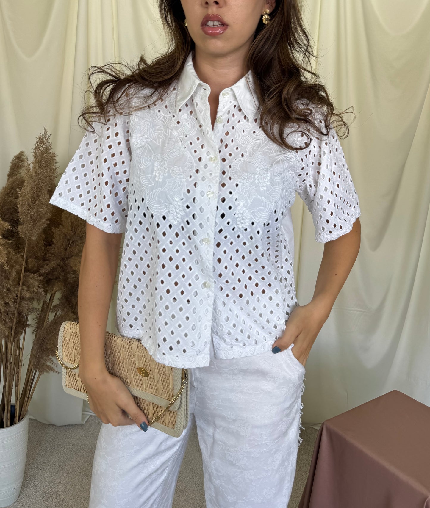 Cămașă vintage brodată din 100%  bumbac cu broderie ( mărimea S/M)