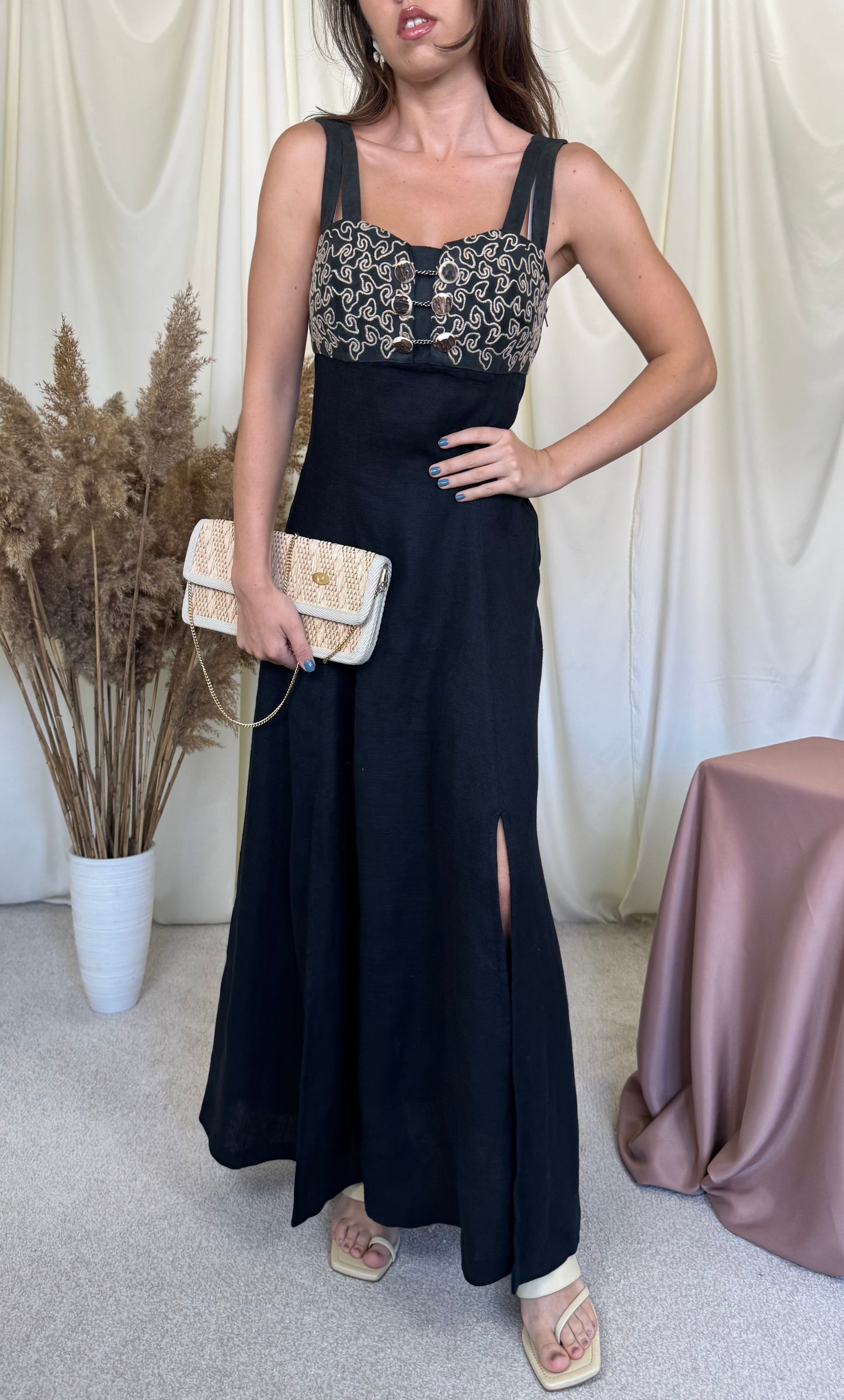 Rochie vintage din 100% in cu bretele din piele naturala întoarsă ( mărimea S/M)
