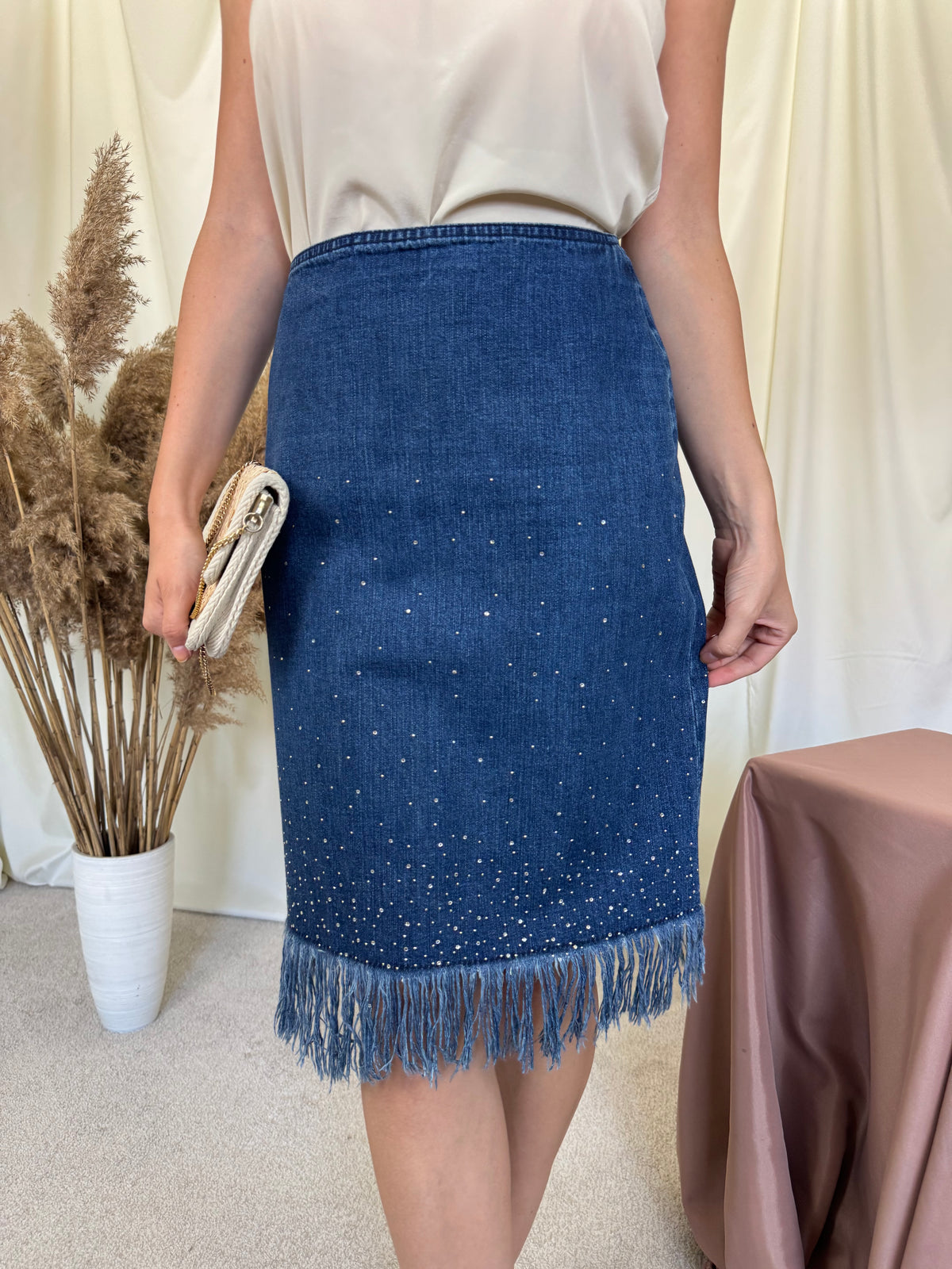 Fusta luxury FENDI de colecție din denim 100% bumbac cu aplicații ( mărimea S/M)