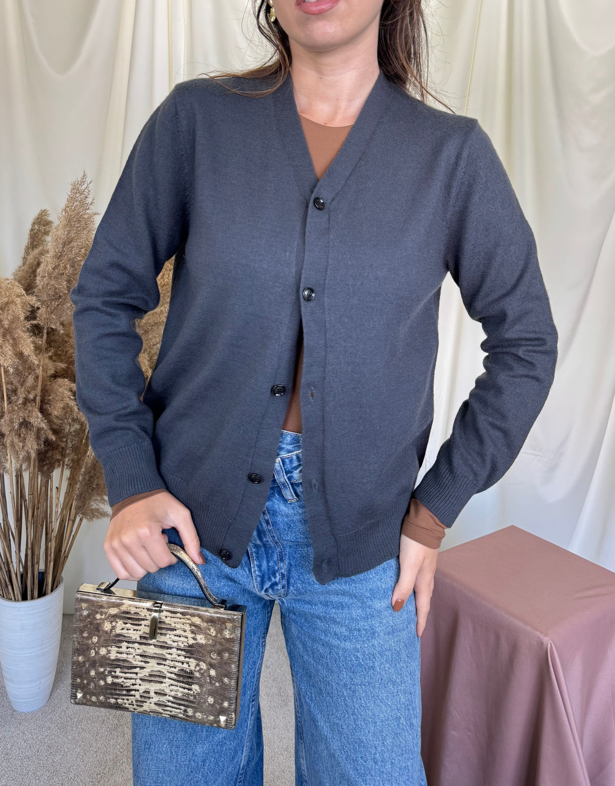 Jerse cu nasturi din 100% merino gri ( mărimea M/L )