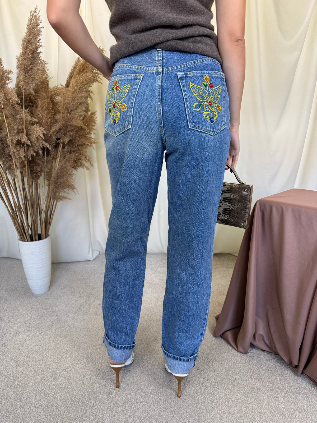 Blug vintage cu broderie și accesorii din 100% bumbac cu talie înaltă ( mărimea S)