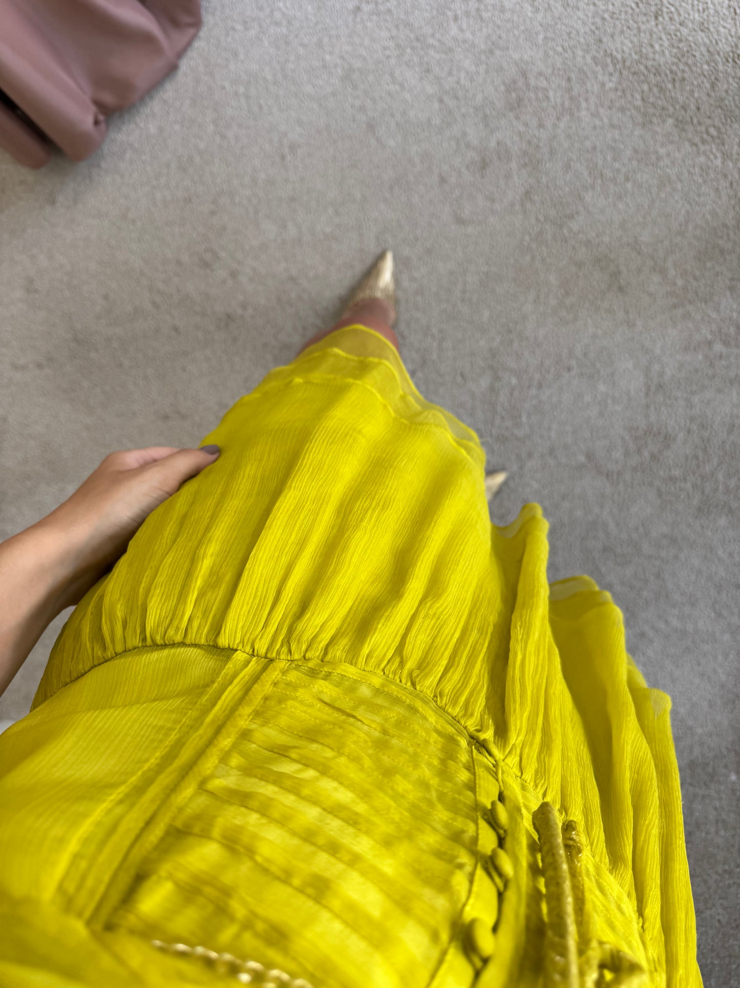 Rochie MAX AZRIA din mătase naturala + furou din mătase ( mărimea XS-S)