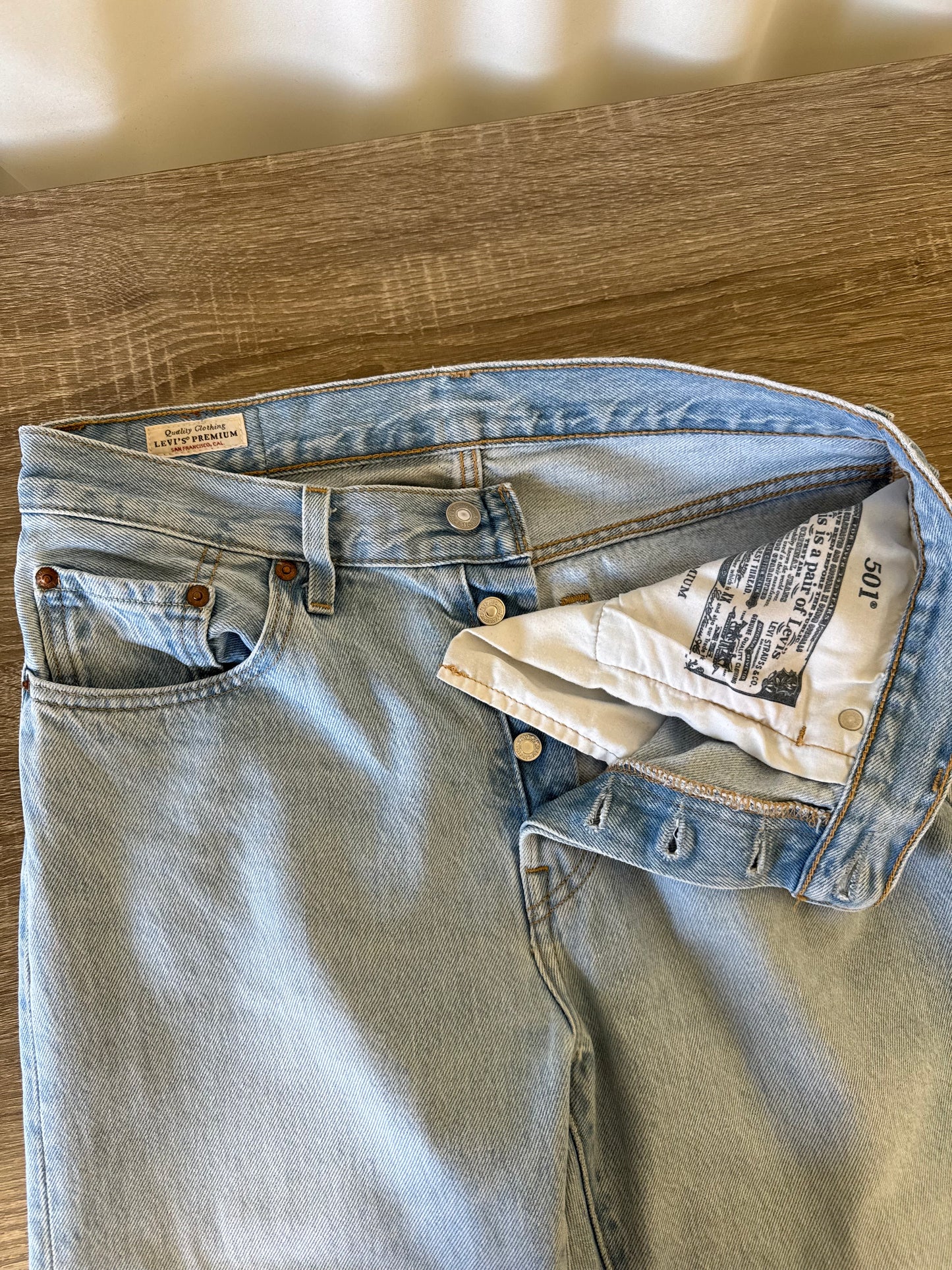 Blug Levi’s 501, (mărimea S)