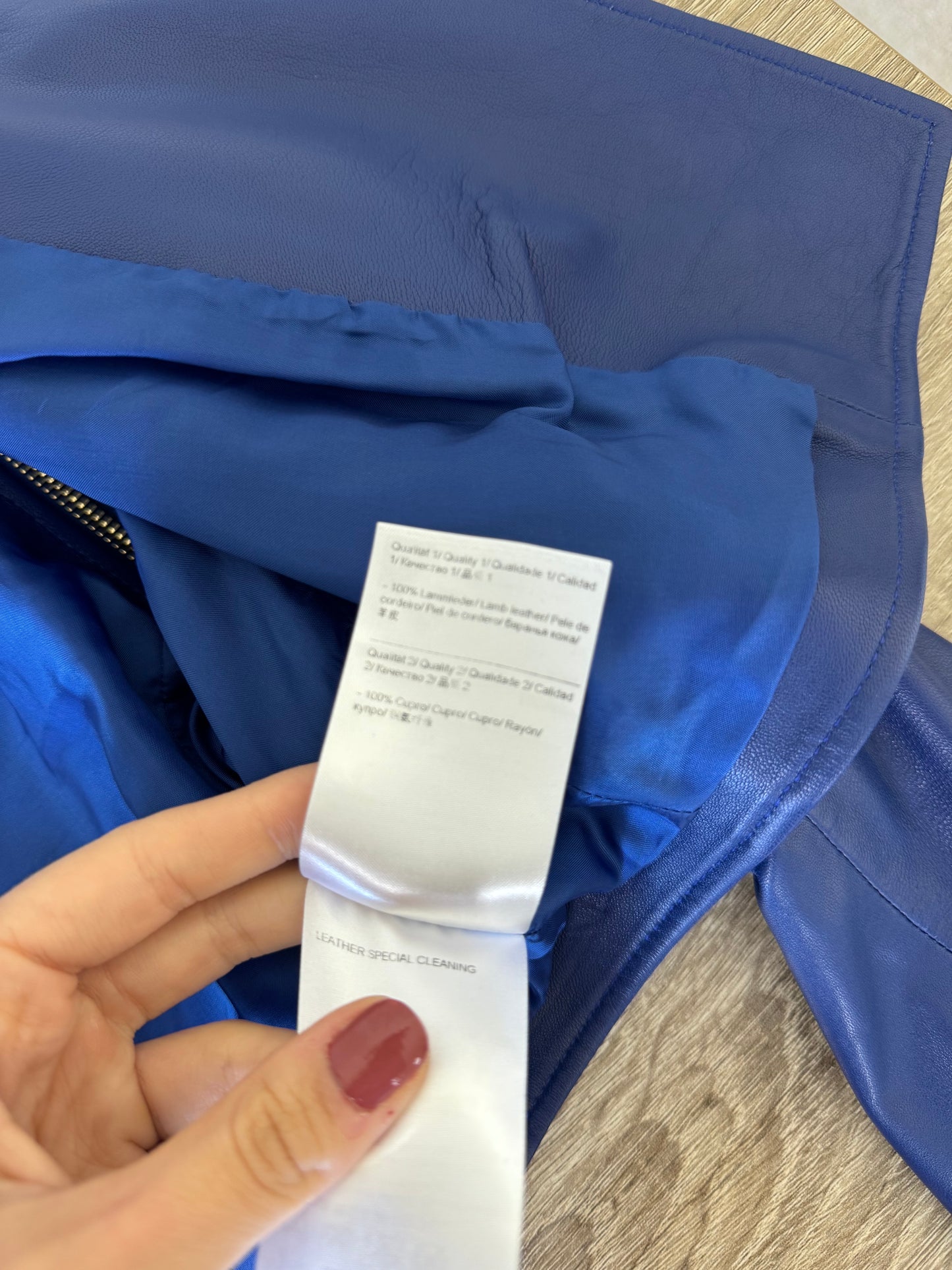Jacheta luxury ESCADA din 100% piele naturală (mărimea S)