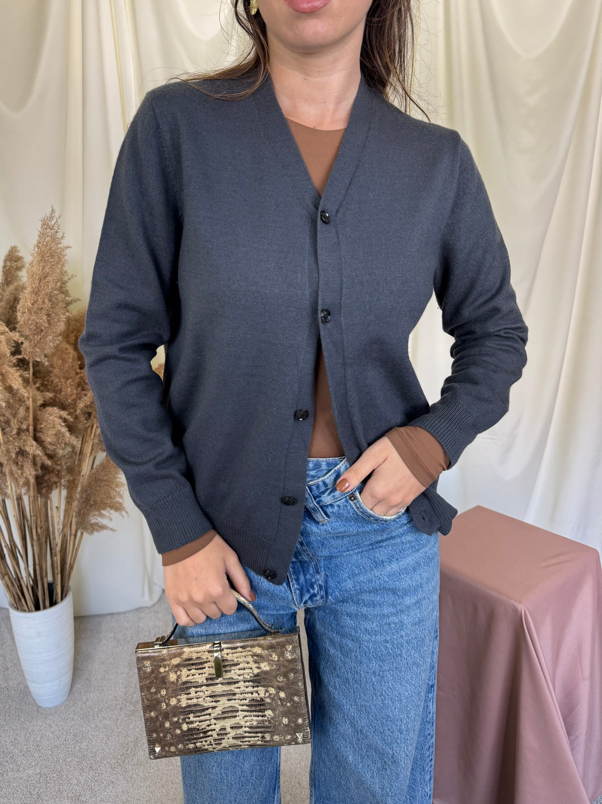 Jerse cu nasturi din 100% merino gri ( mărimea M/L )