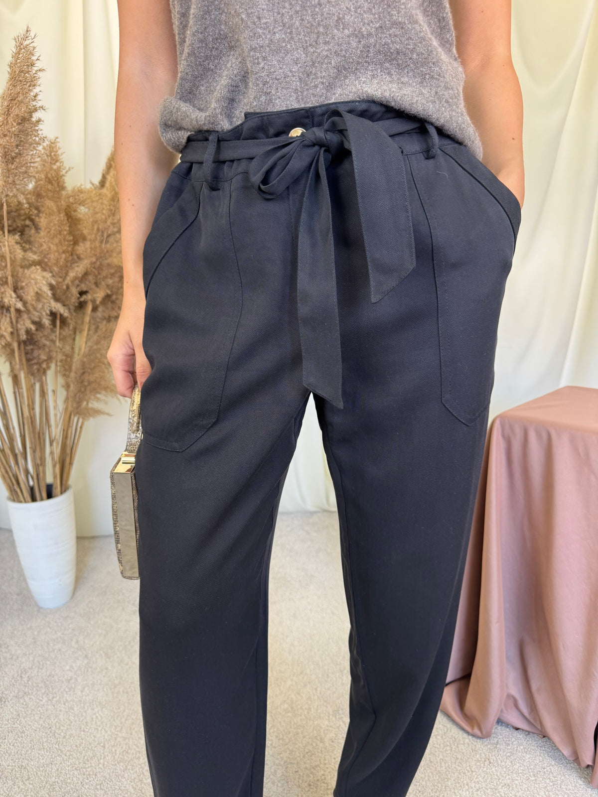 Pantalon Madeleine cu talie ajustabilă cu cordon, 100% lyocel ( mărimea M)