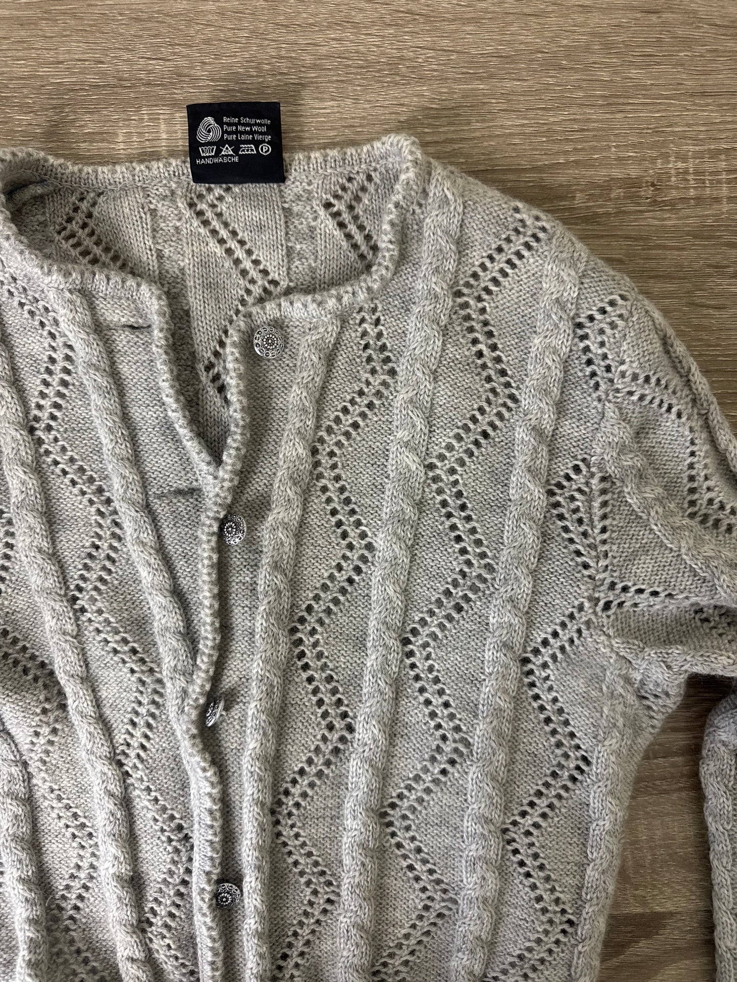 Piesa vintage din 100% lână ( mărimea M)