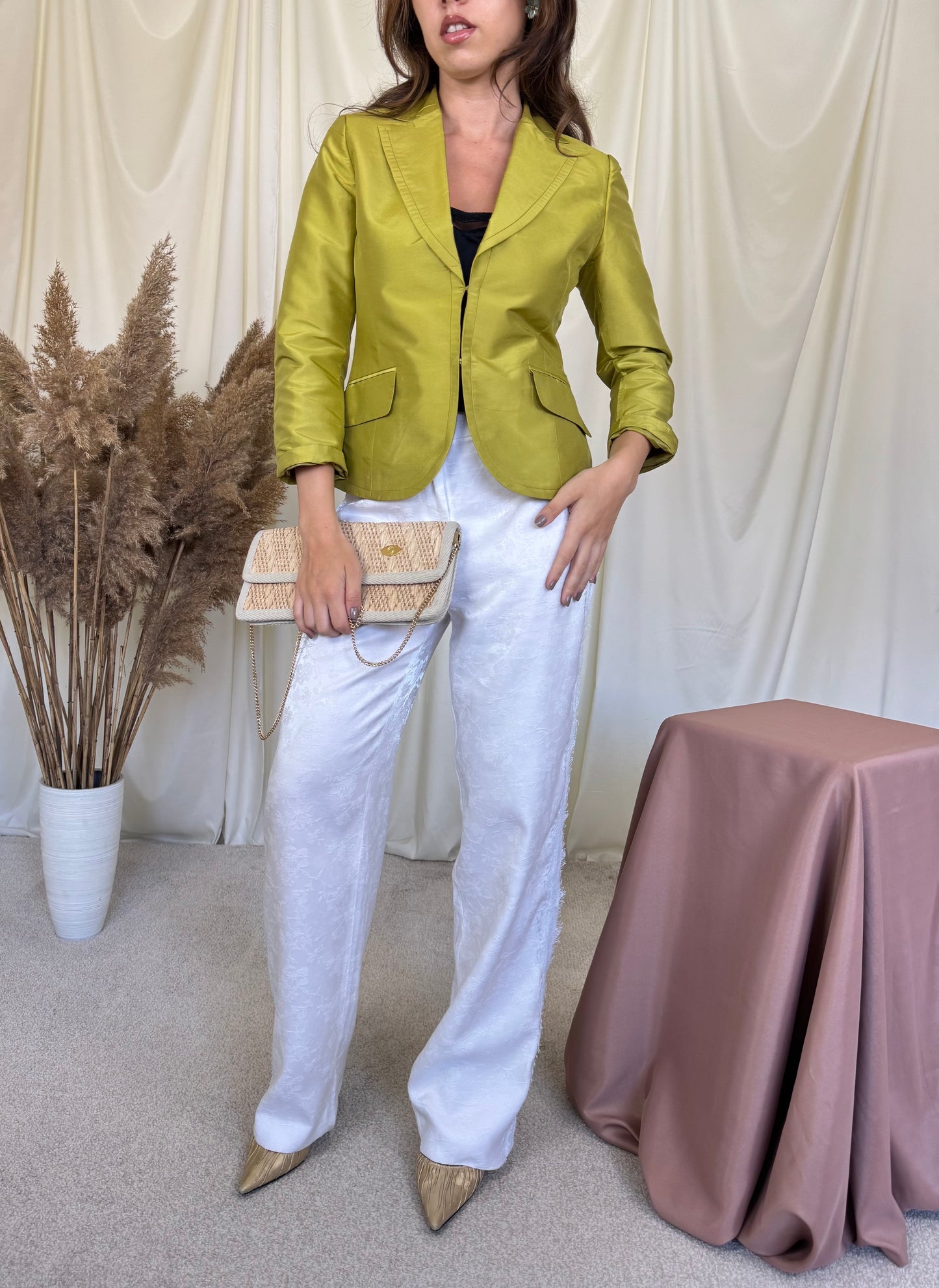 Sacou din mătase naturală cu mâneci 3/4, talie cambrata - H&M 
(Mărimea XS)