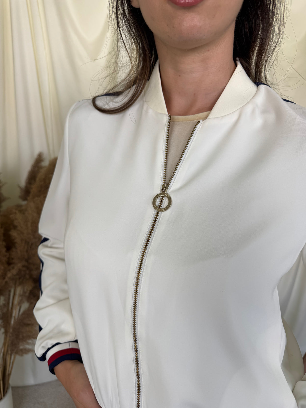 Jacheta Tommy Hilfiger tip bomber ( mărimea xs/s)