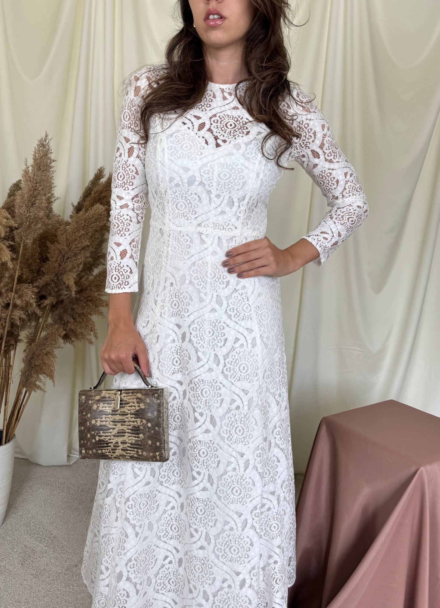 Rochie bridal IVY&OAK din dantelă + rochie furou( mărimea S)